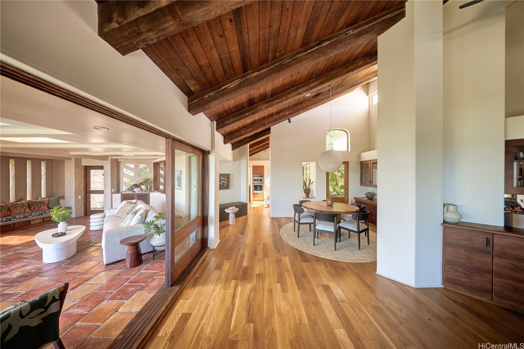 3210 Diamond Head Road 4