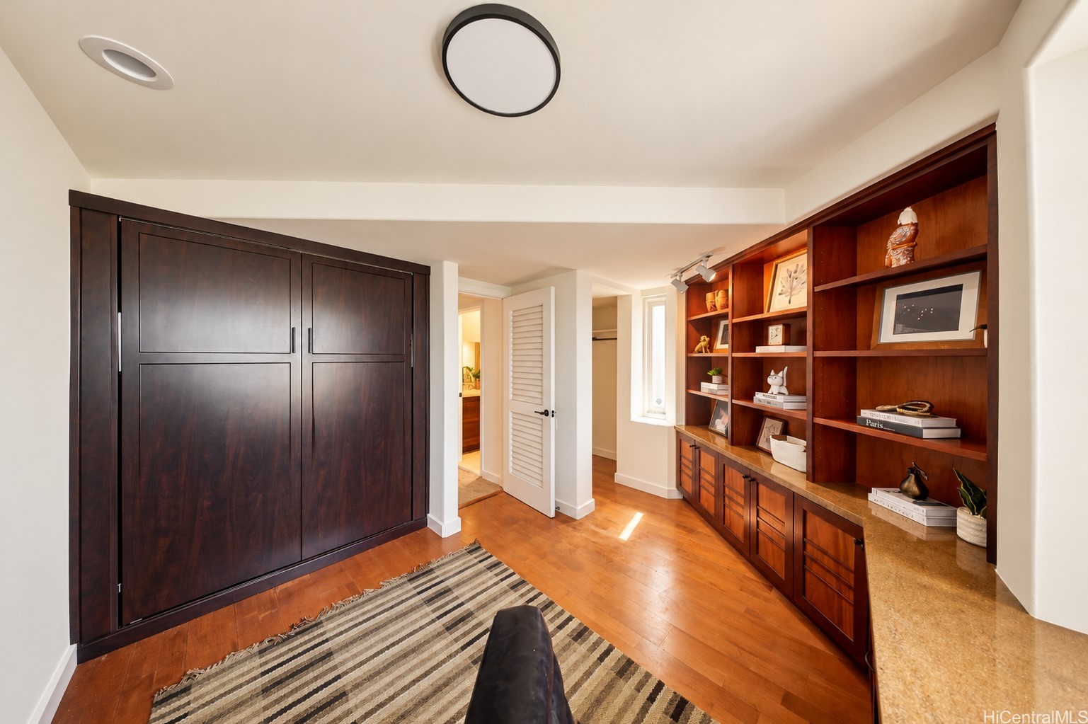 3210 Diamond Head Road 4