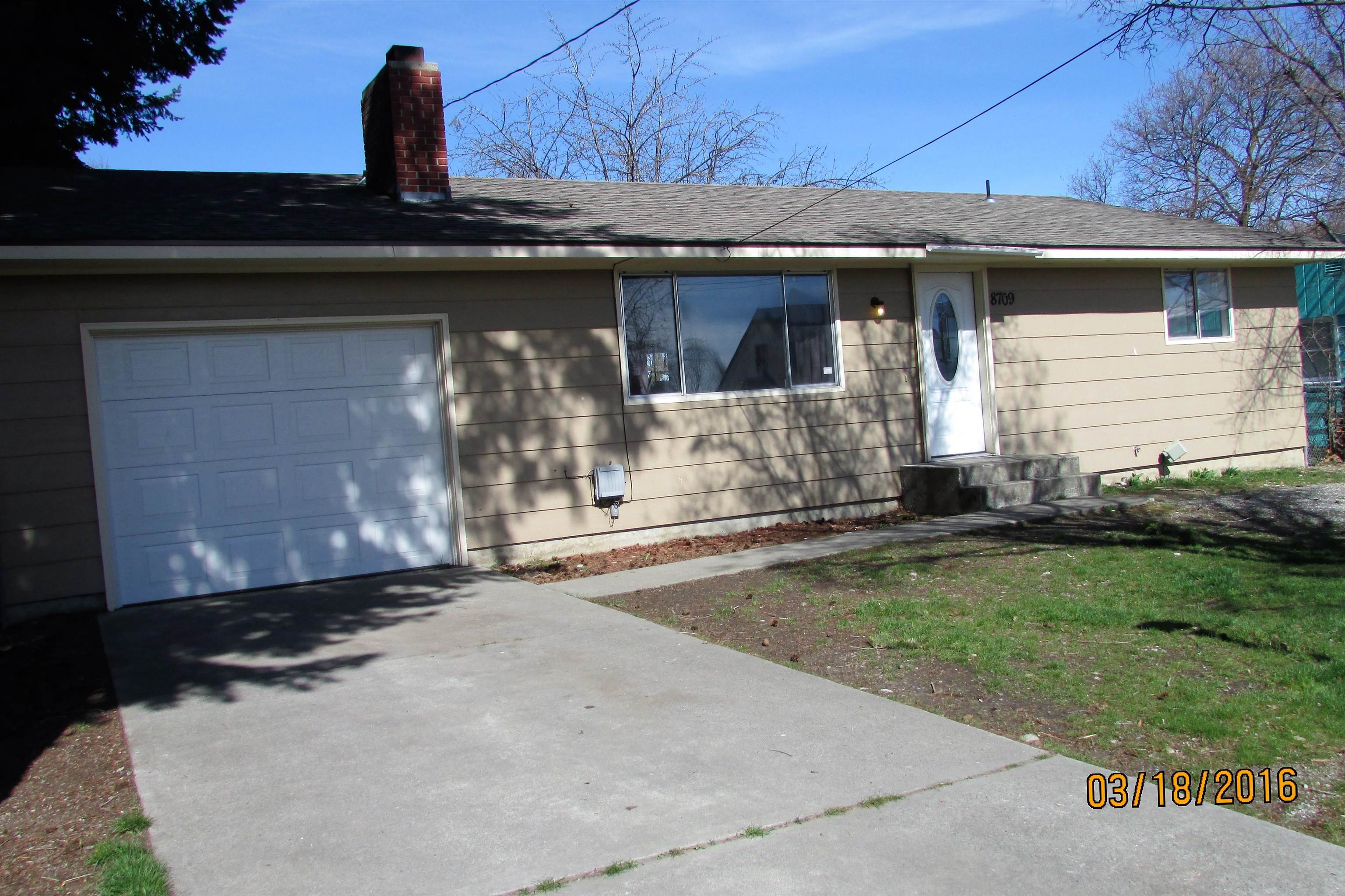 8709 E Valleyway Ave