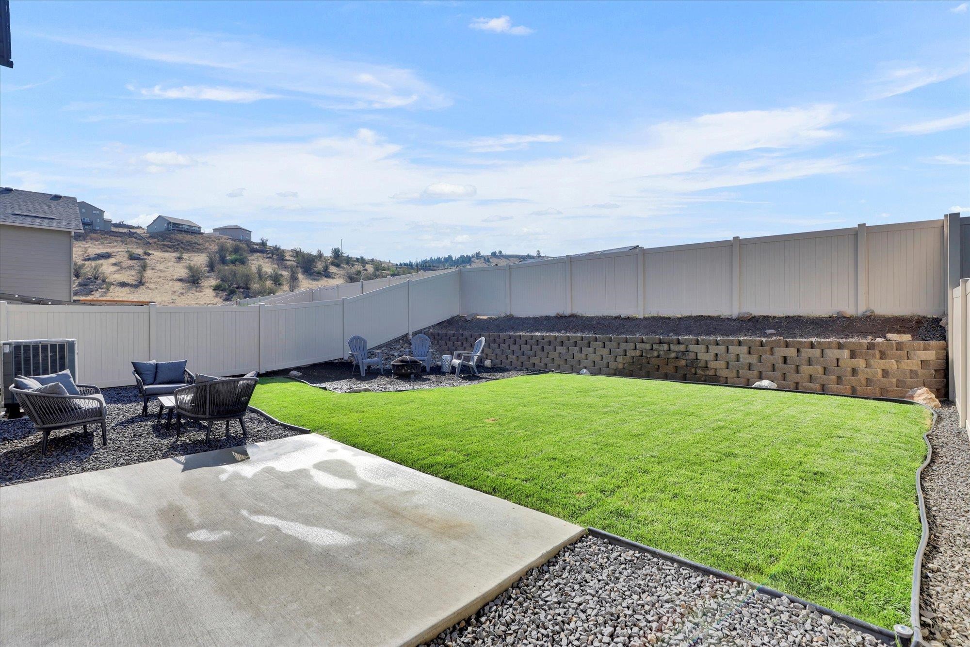 20625 E Meadow Spring Loop