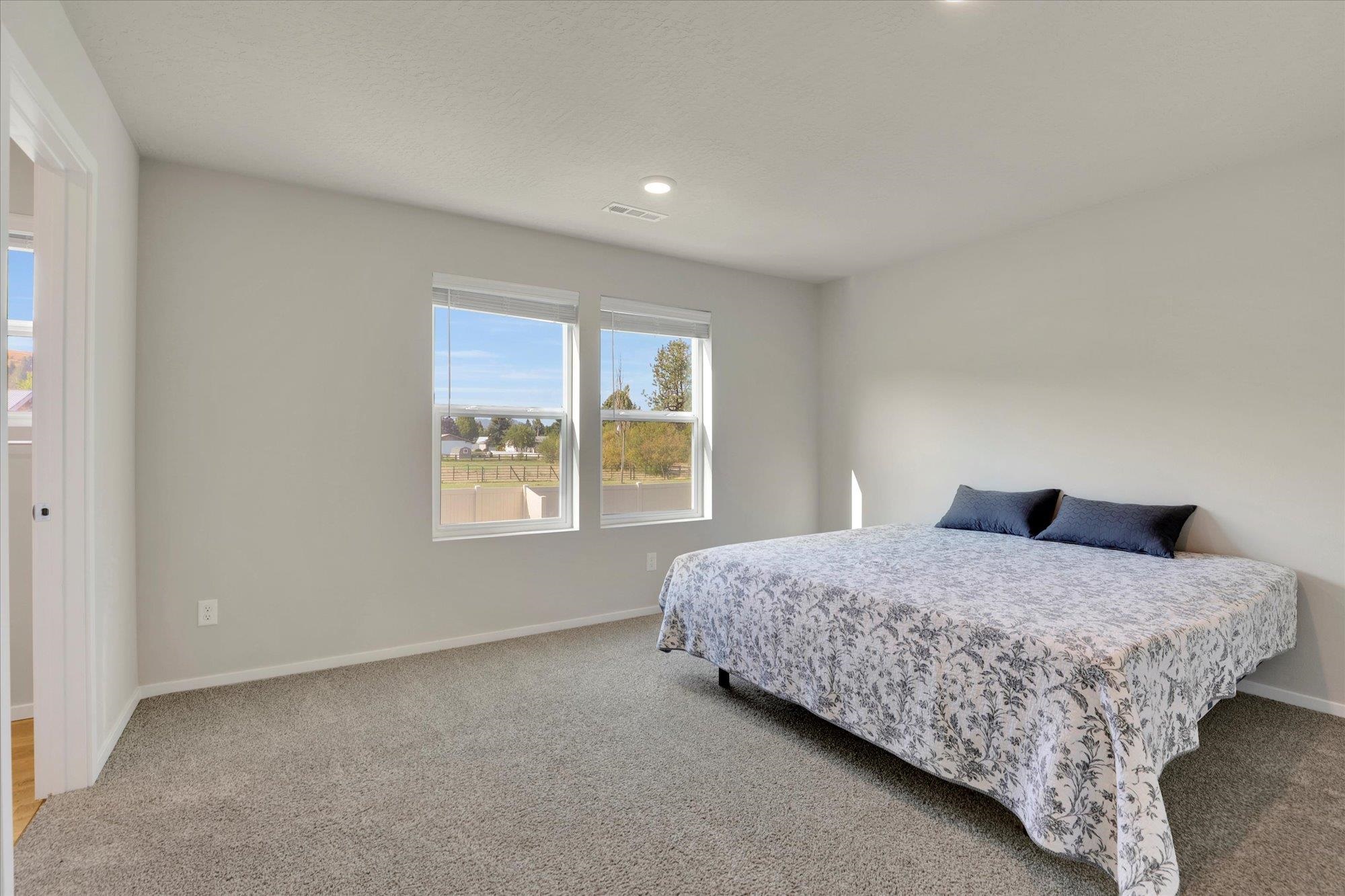 20625 E Meadow Spring Loop