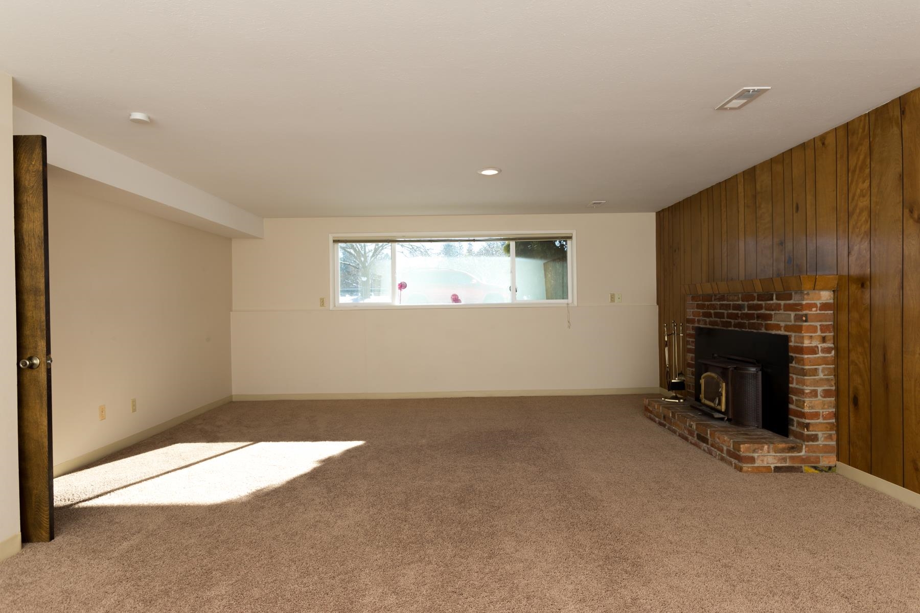 228/230 W PRICE Ave