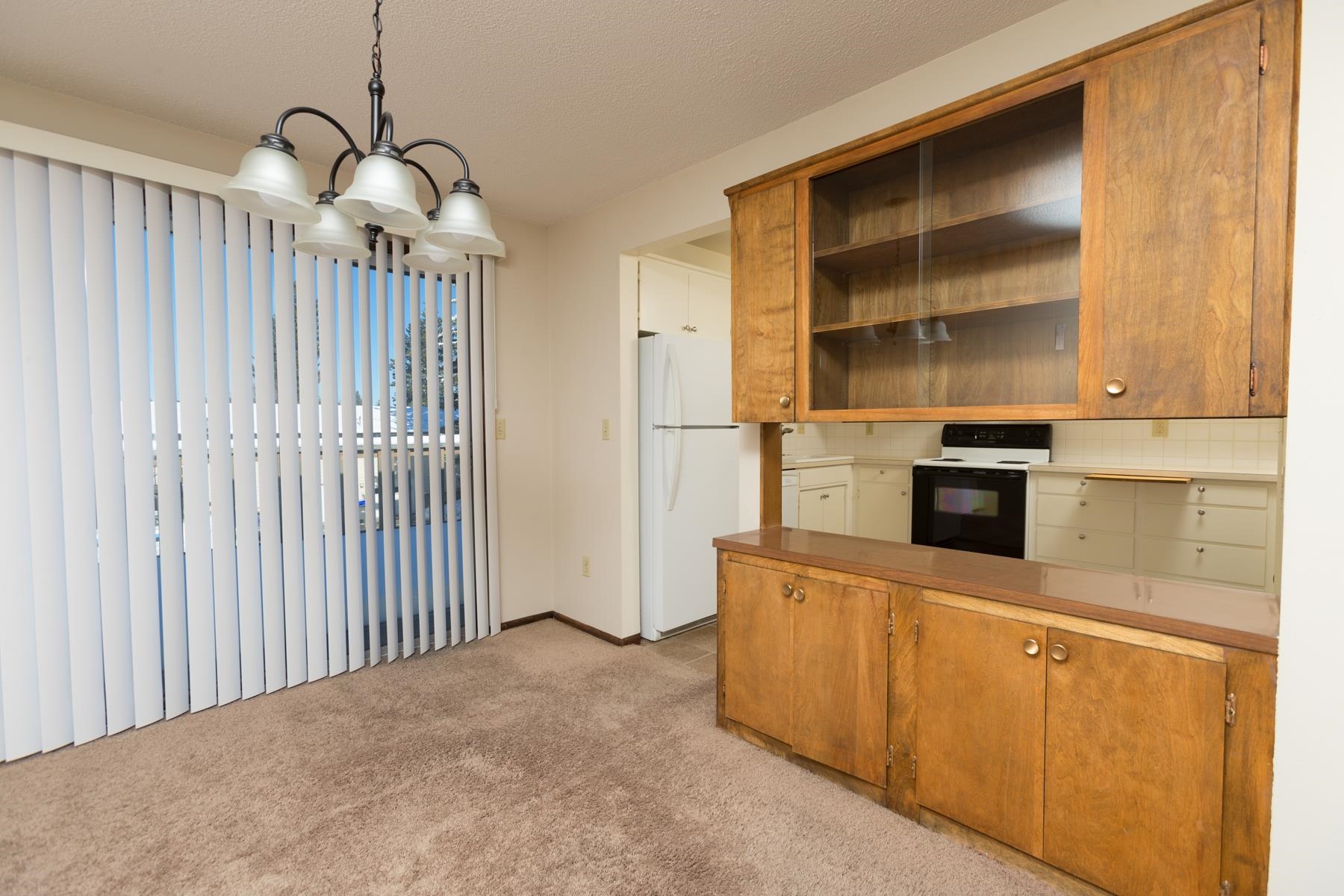 228/230 W PRICE Ave