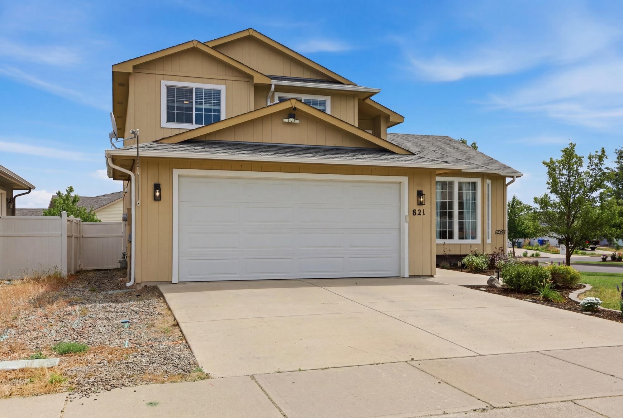 821 S SALISH Ct