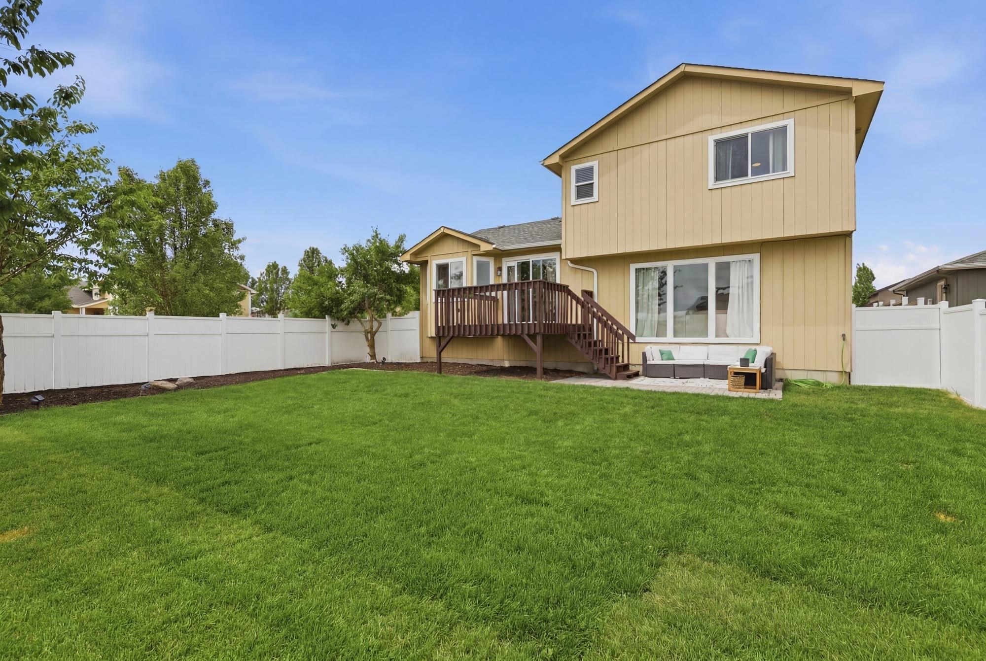 821 S SALISH Ct