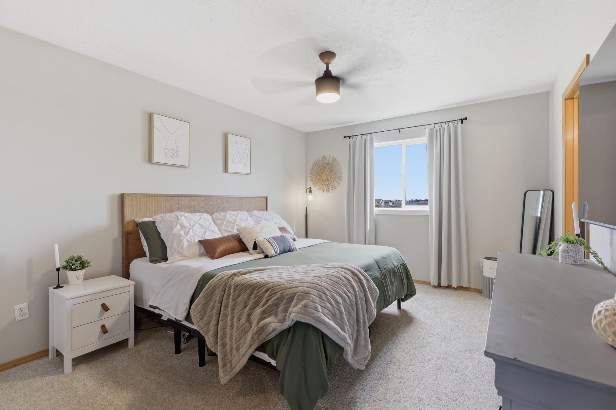 821 S SALISH Ct
