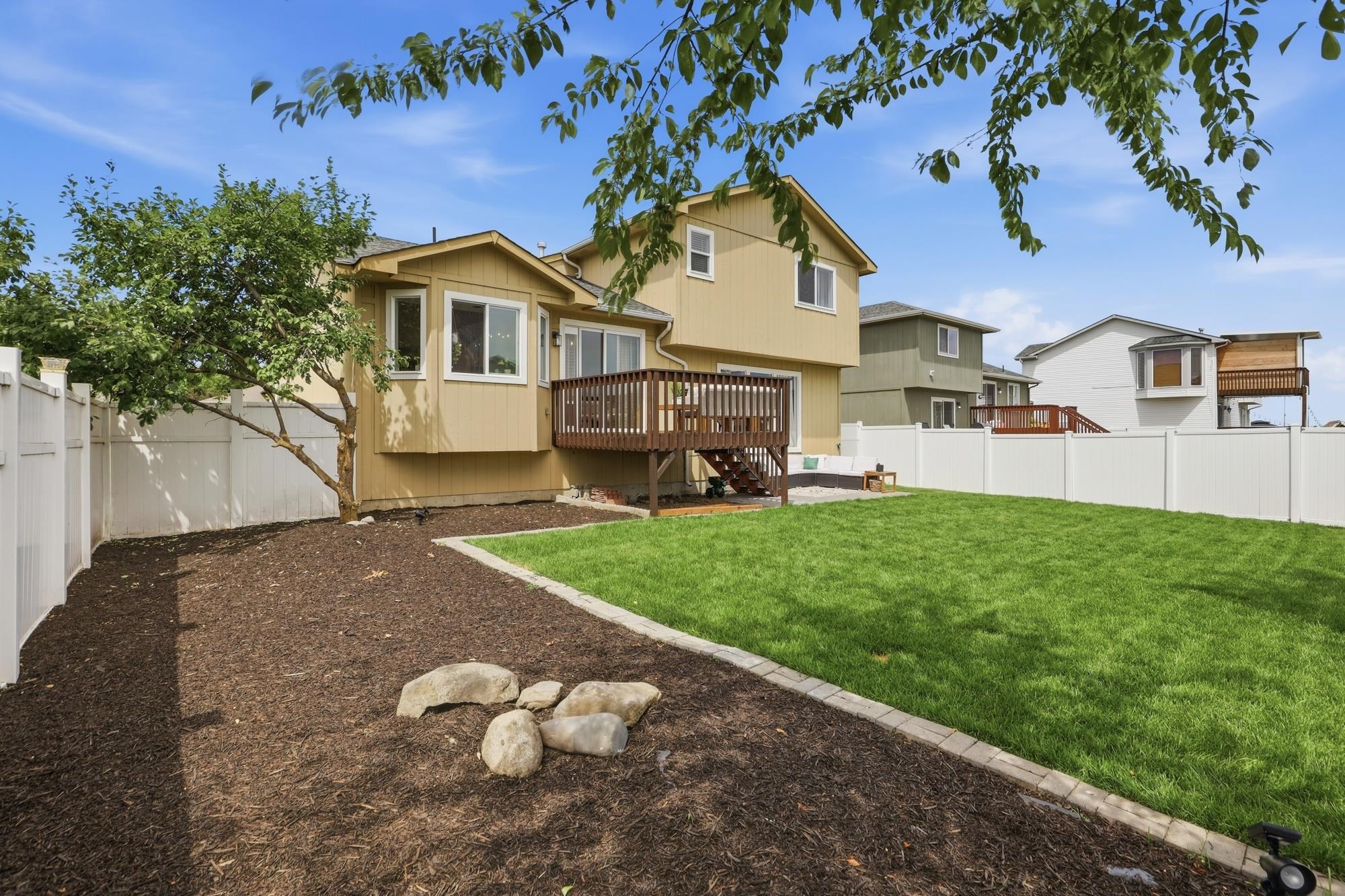 821 S SALISH Ct