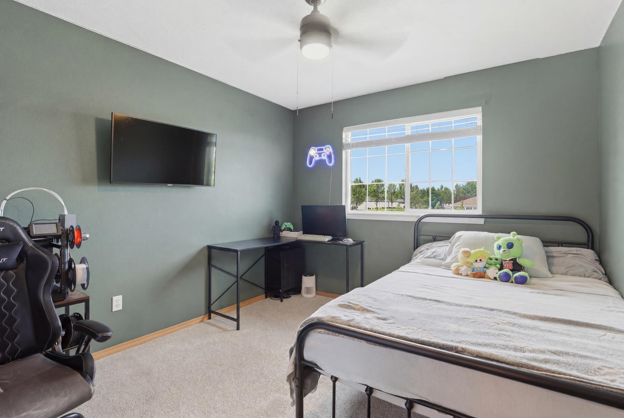 821 S SALISH Ct
