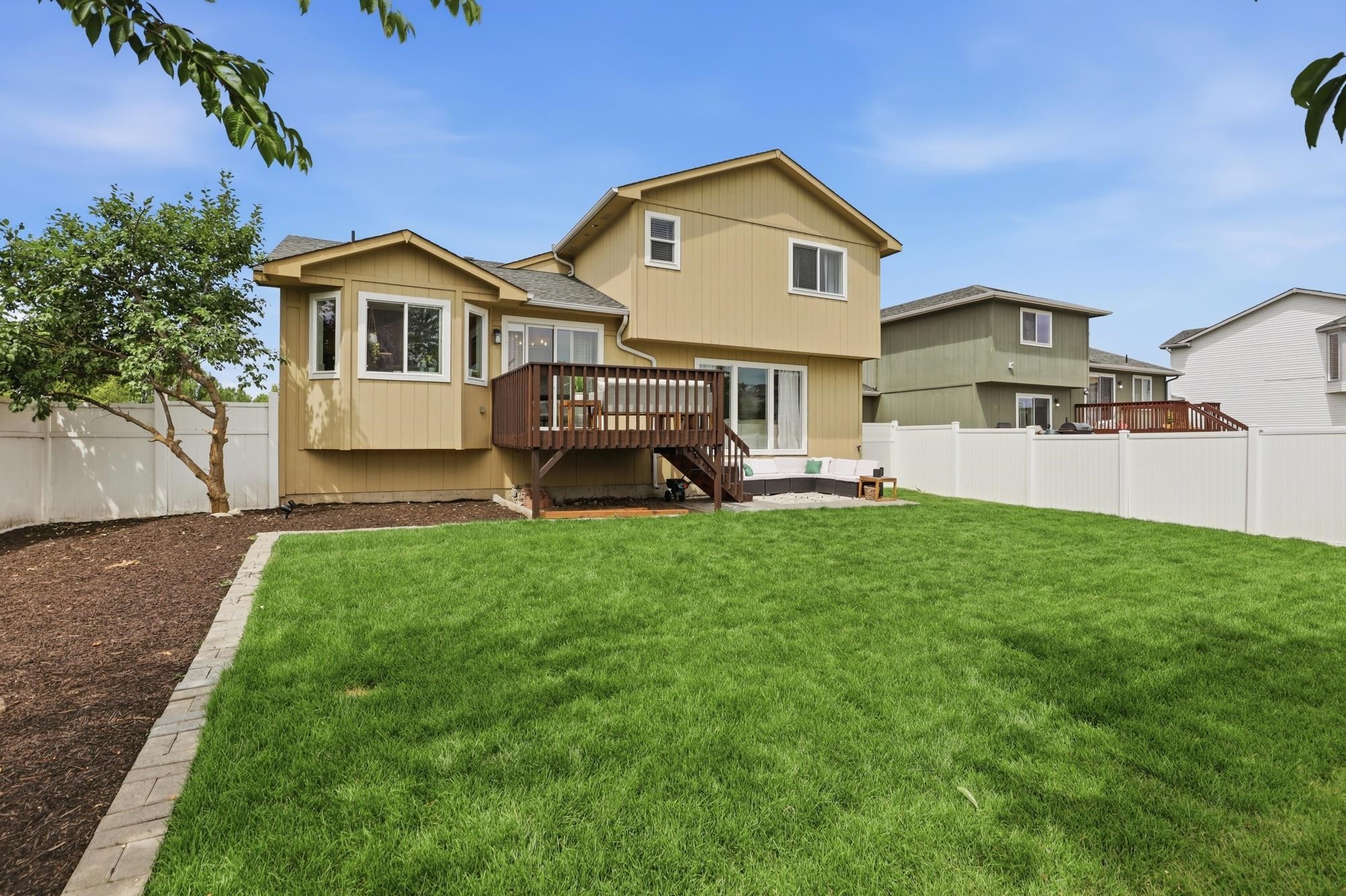 821 S SALISH Ct