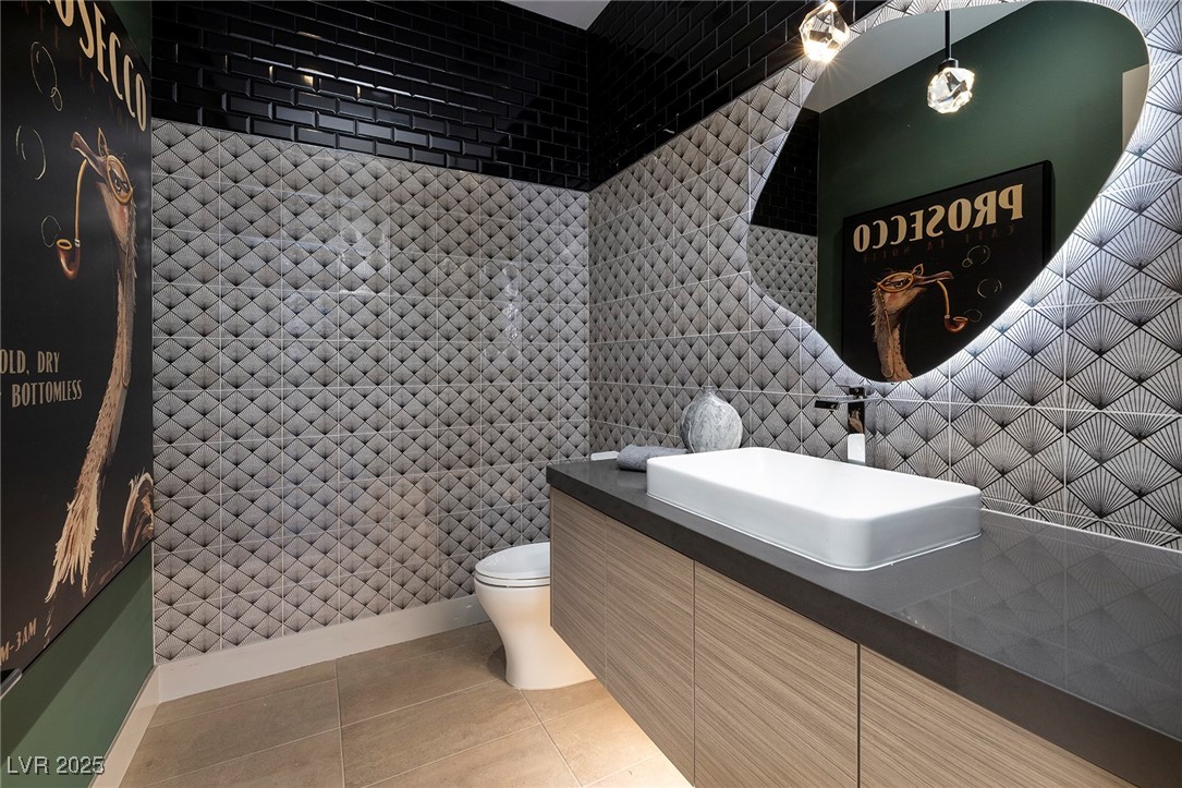 645 Overlook Rim Drive