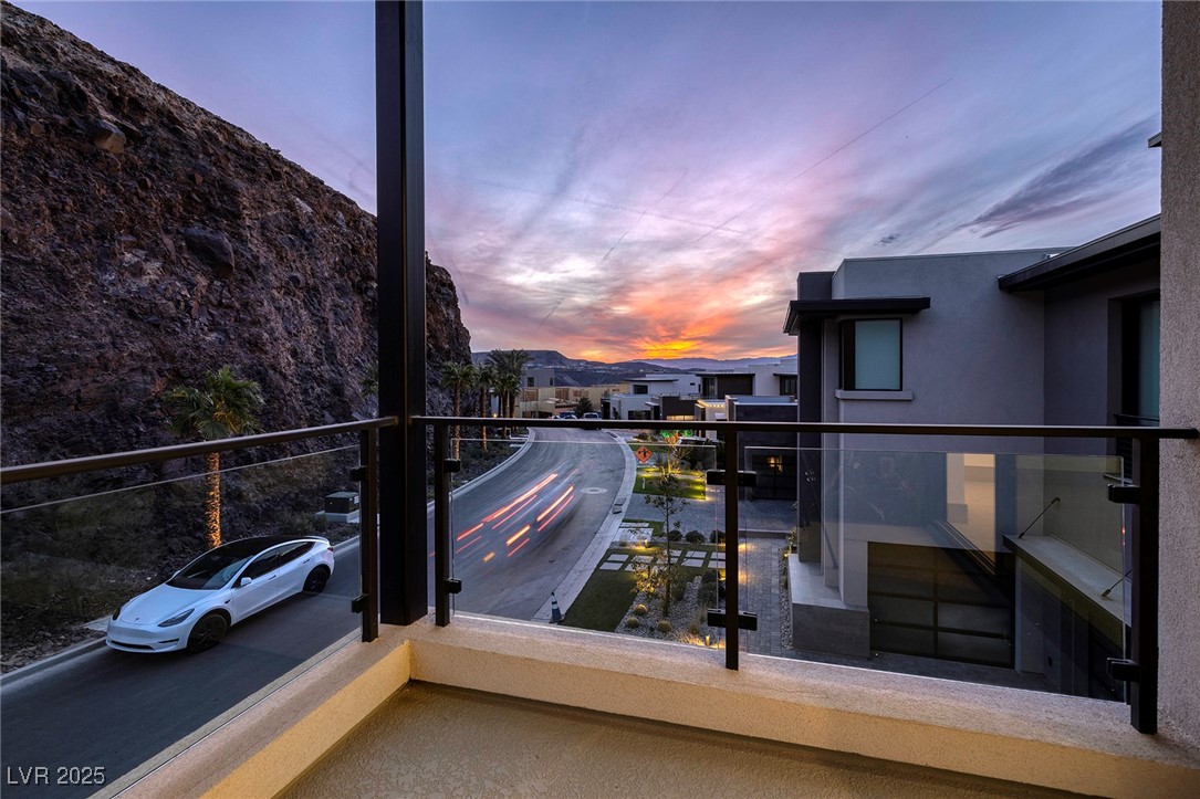 645 Overlook Rim Drive