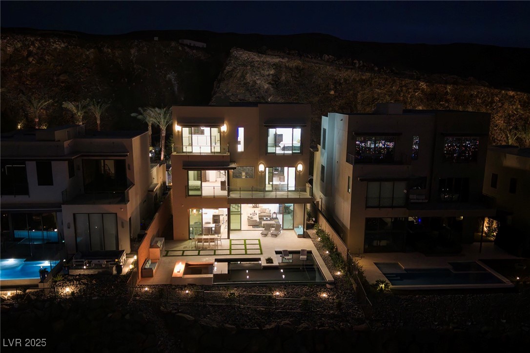 645 Overlook Rim Drive