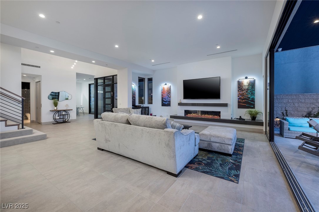 645 Overlook Rim Drive