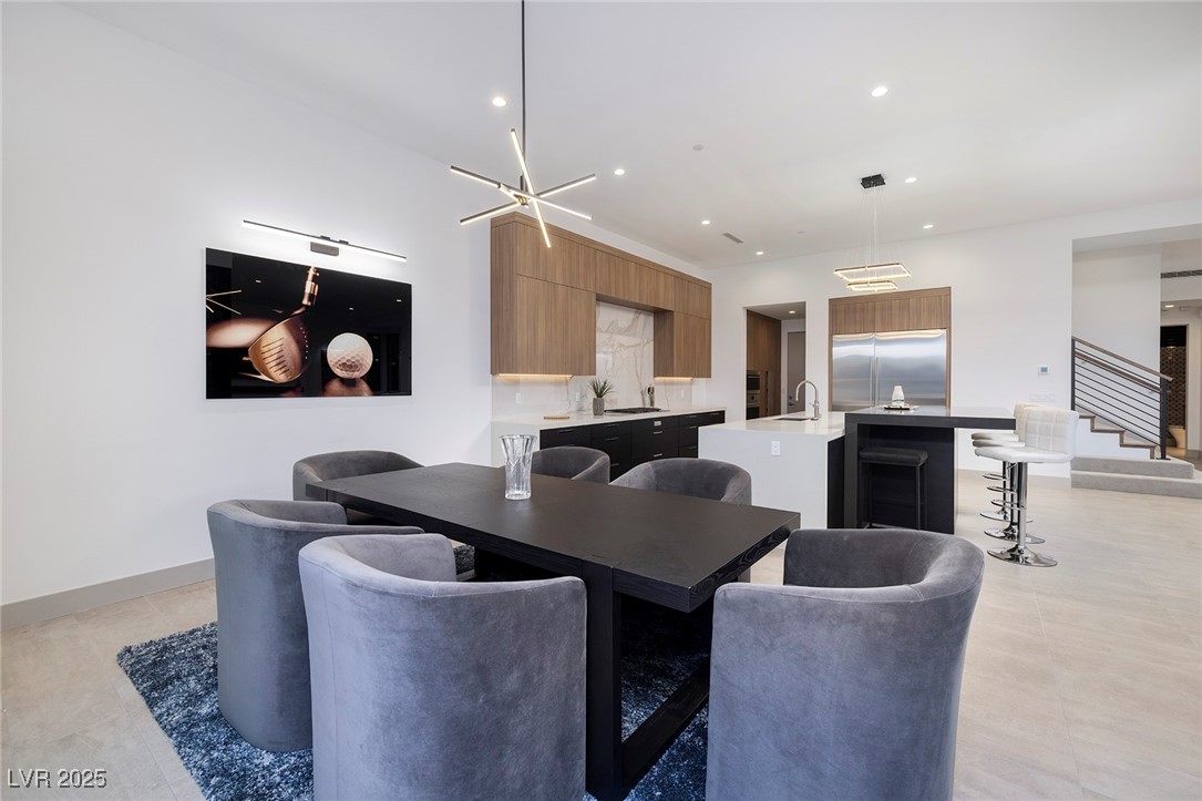 645 Overlook Rim Drive