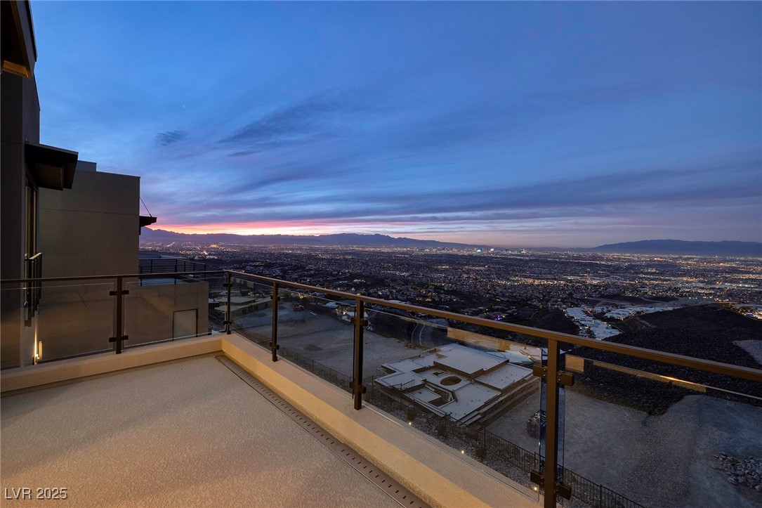 645 Overlook Rim Drive