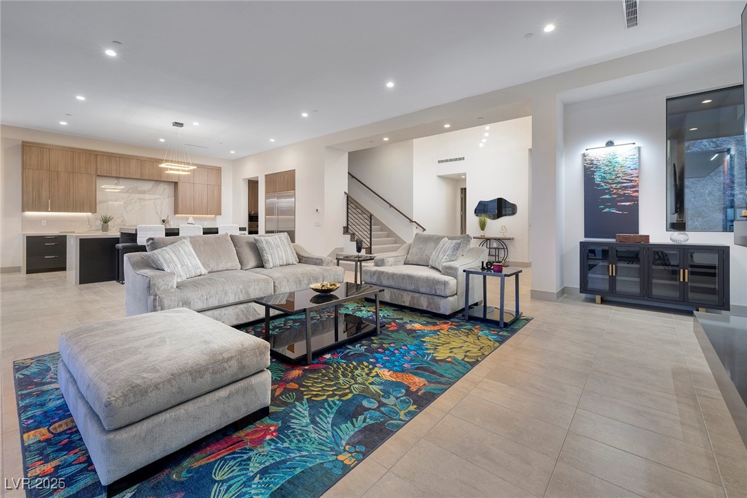 645 Overlook Rim Drive