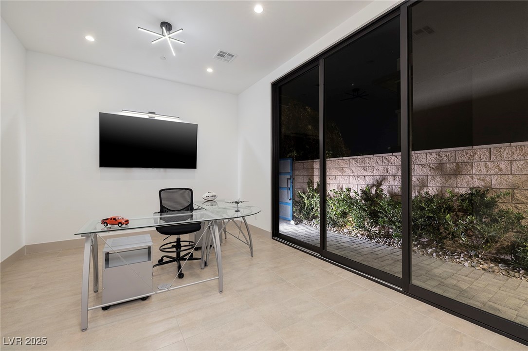 645 Overlook Rim Drive