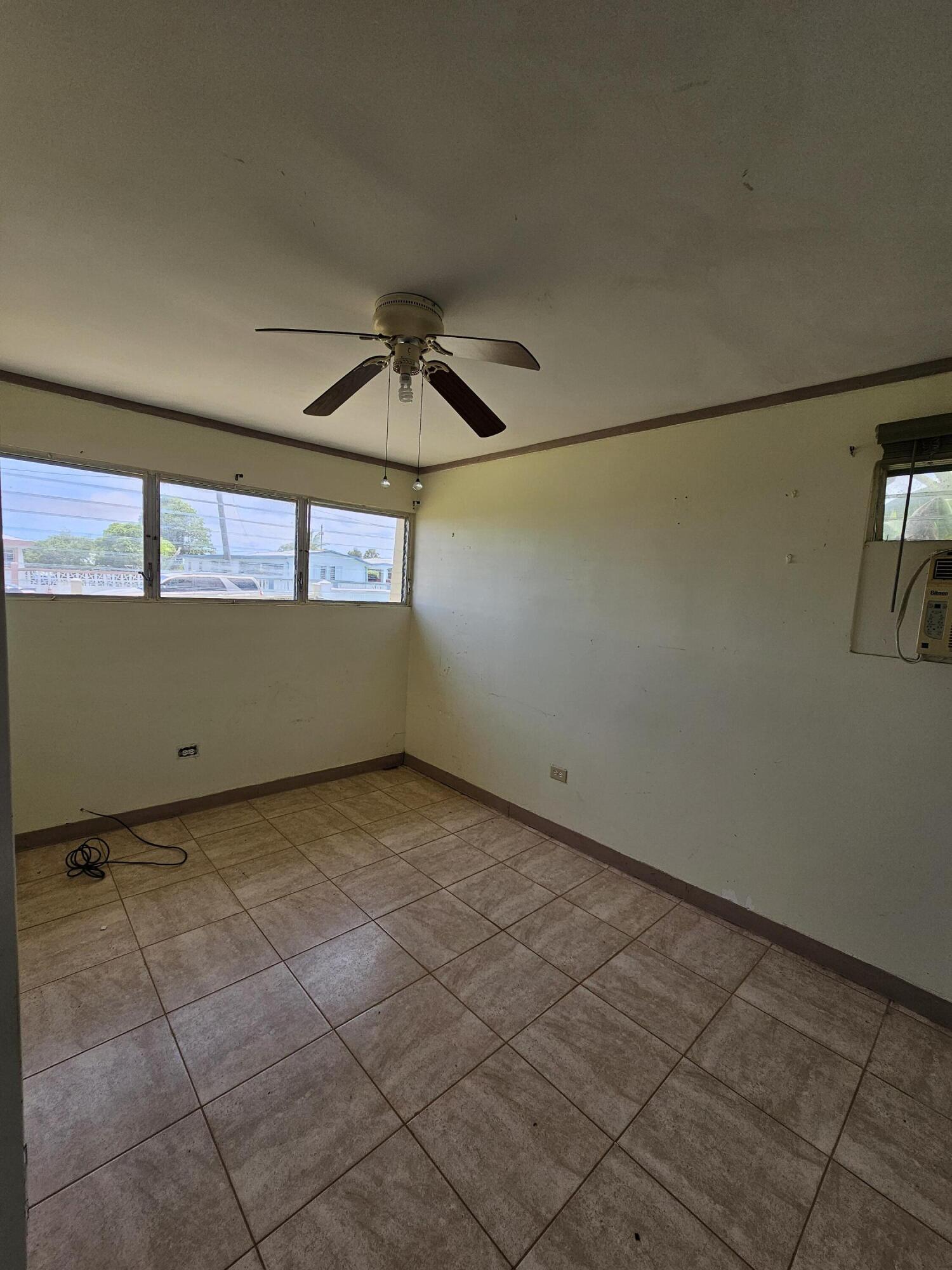 58 Humbug QU, 58, St. Croix Unit: 58