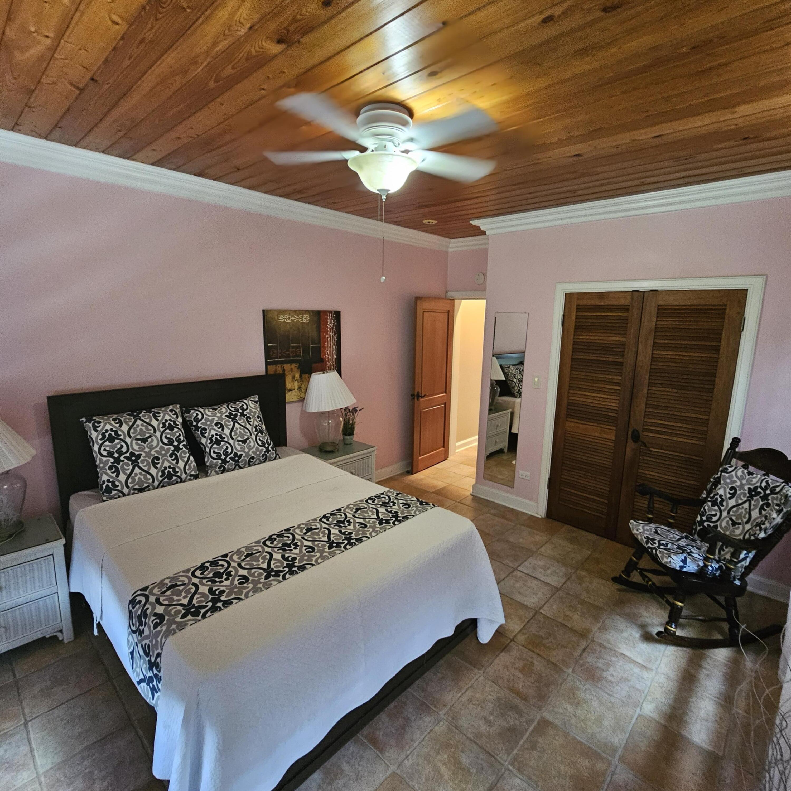 124 La Reine QU, St. Croix