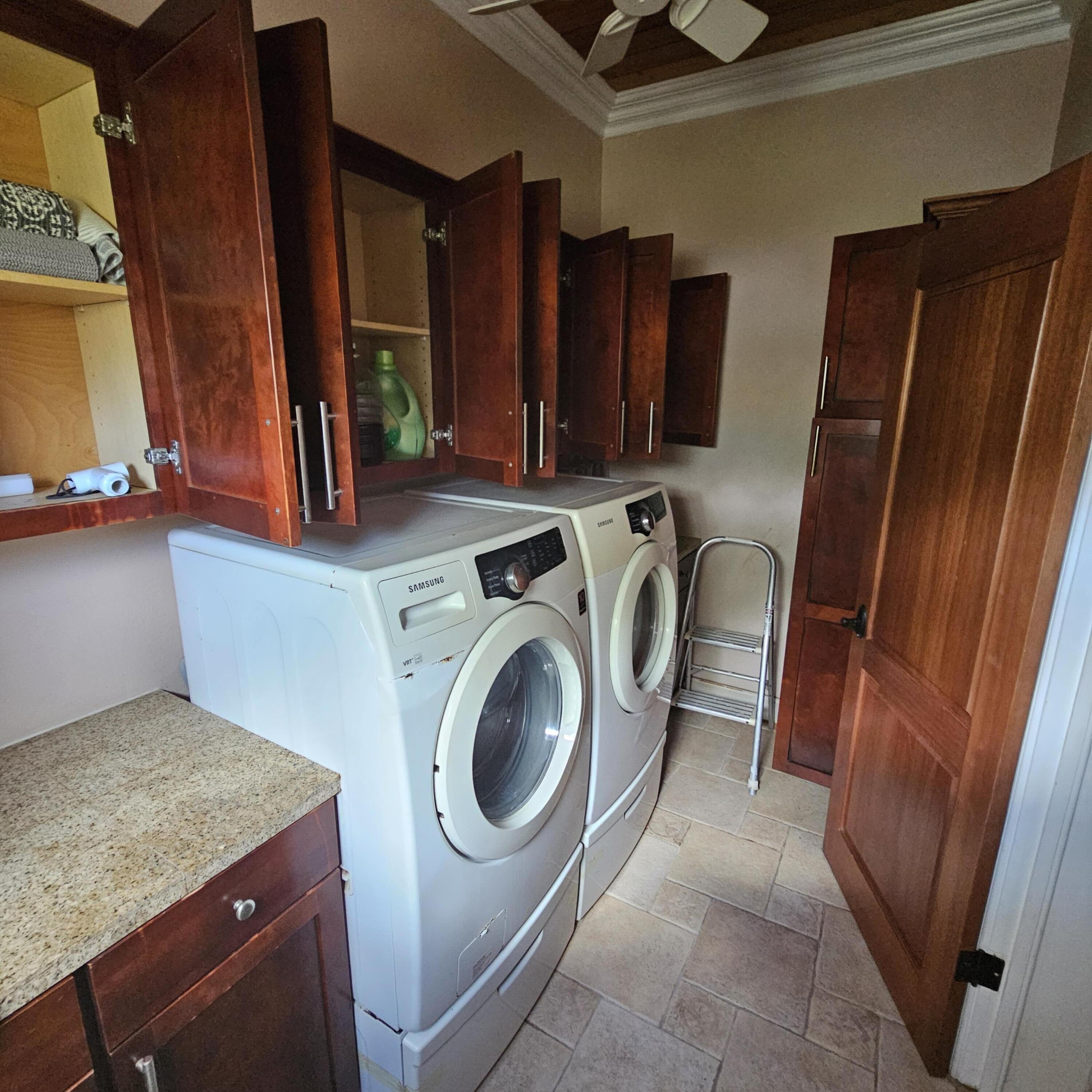 124 La Reine QU, St. Croix