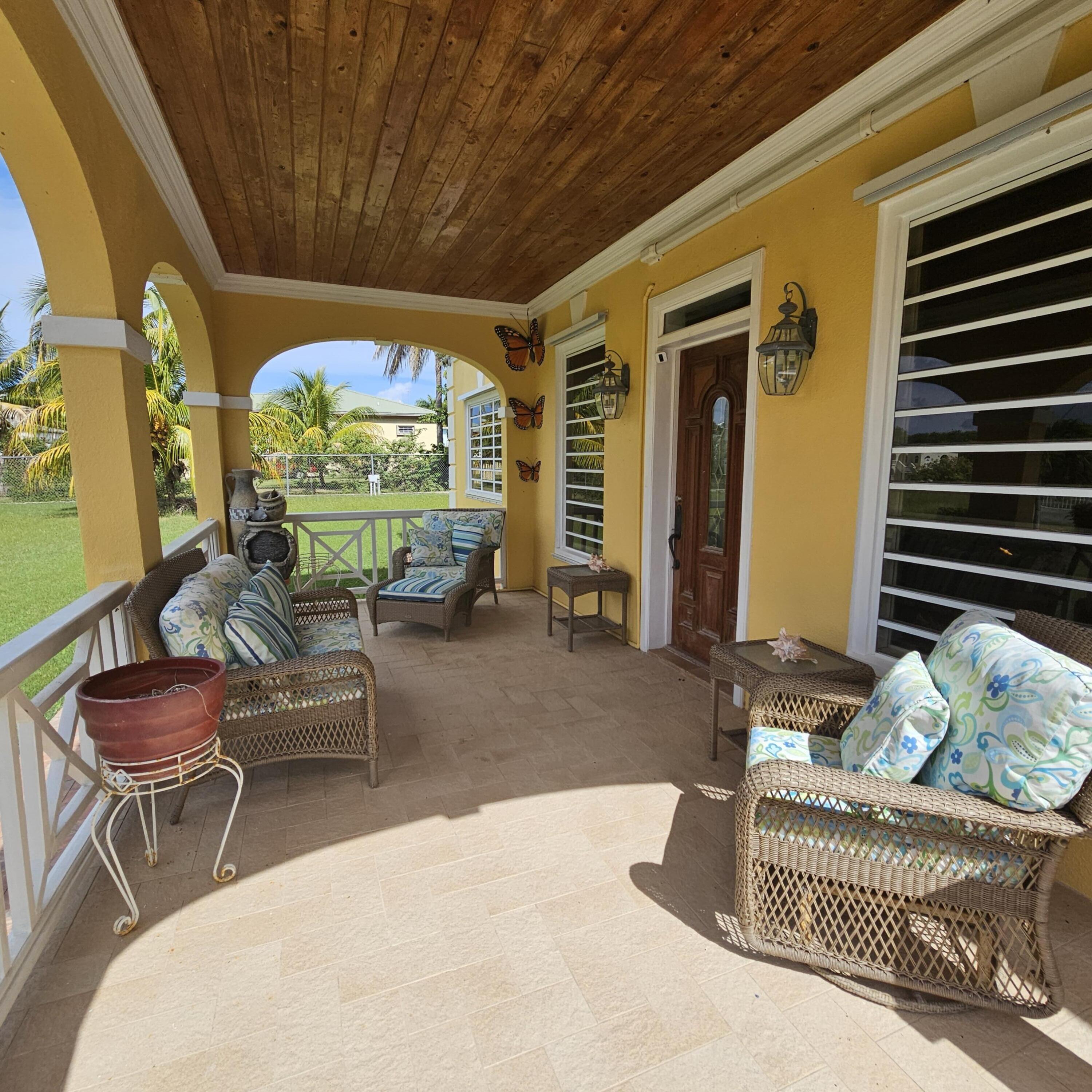 124 La Reine QU, St. Croix