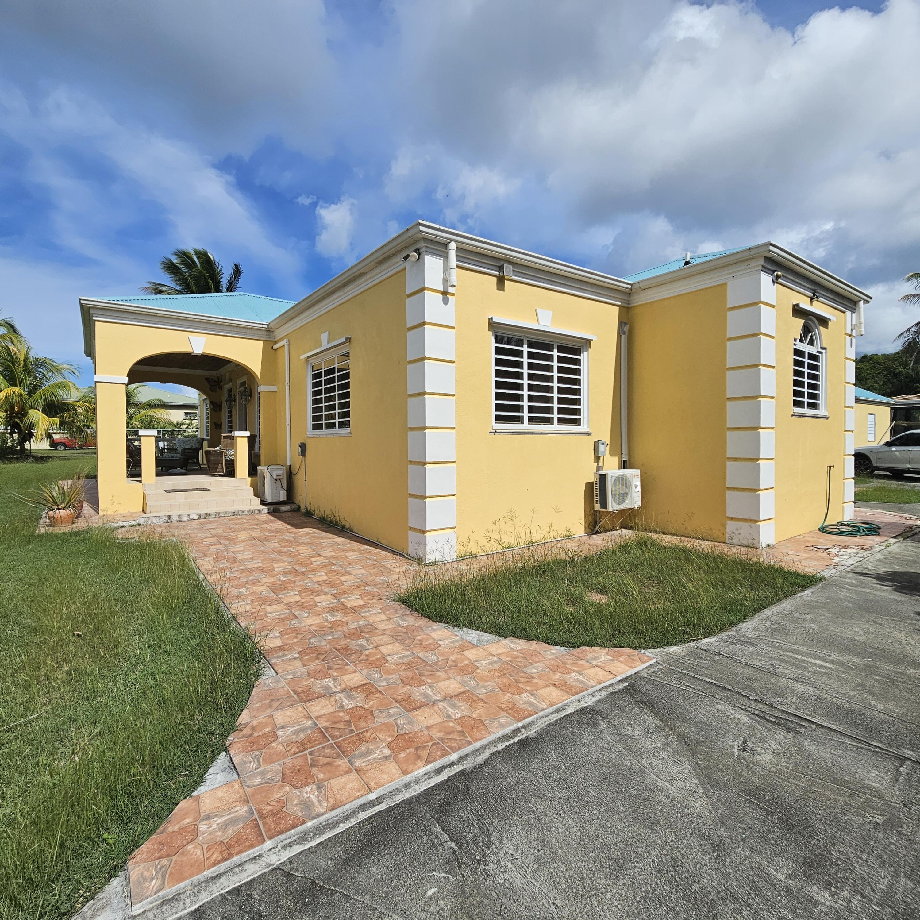 124 La Reine QU, St. Croix