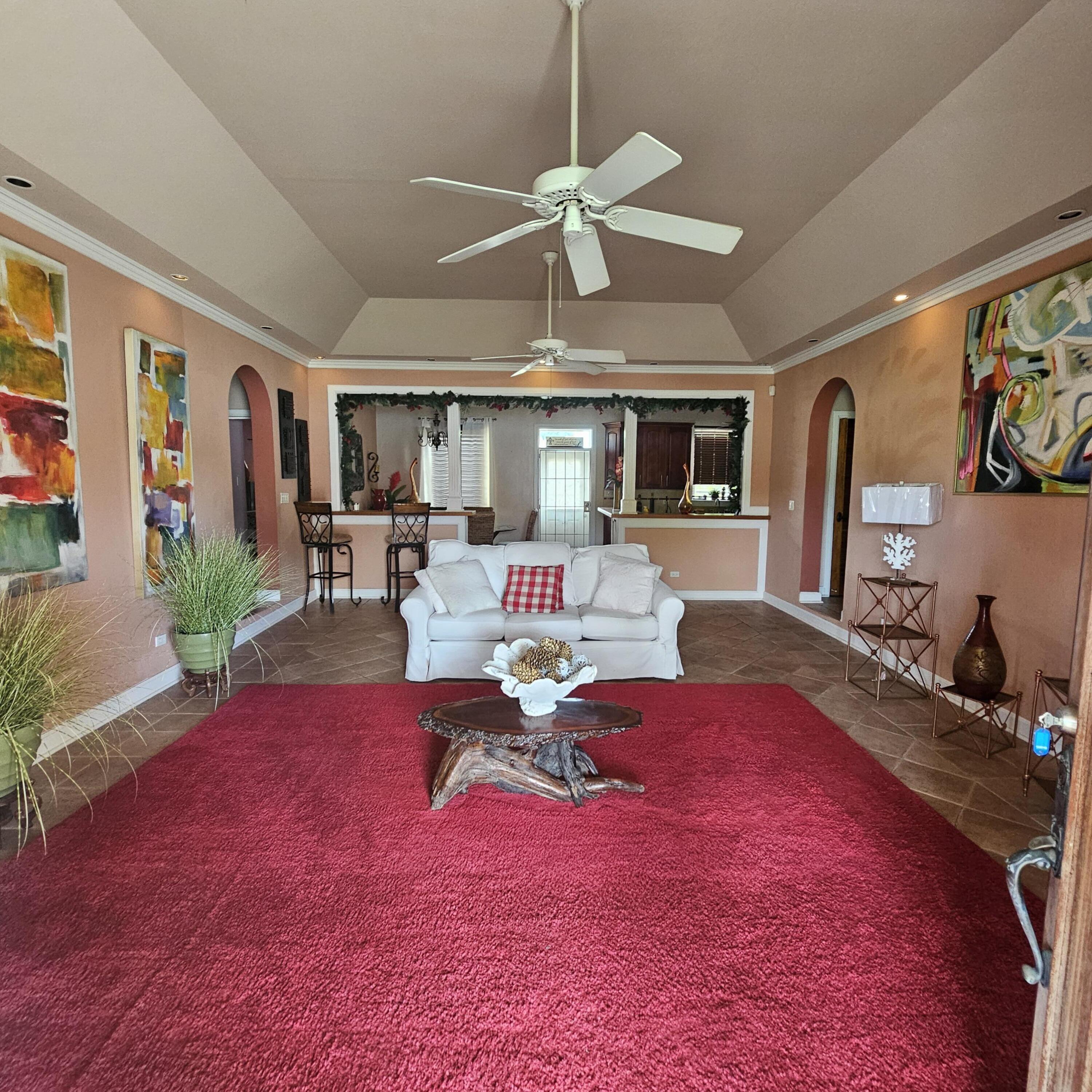 124 La Reine QU, St. Croix