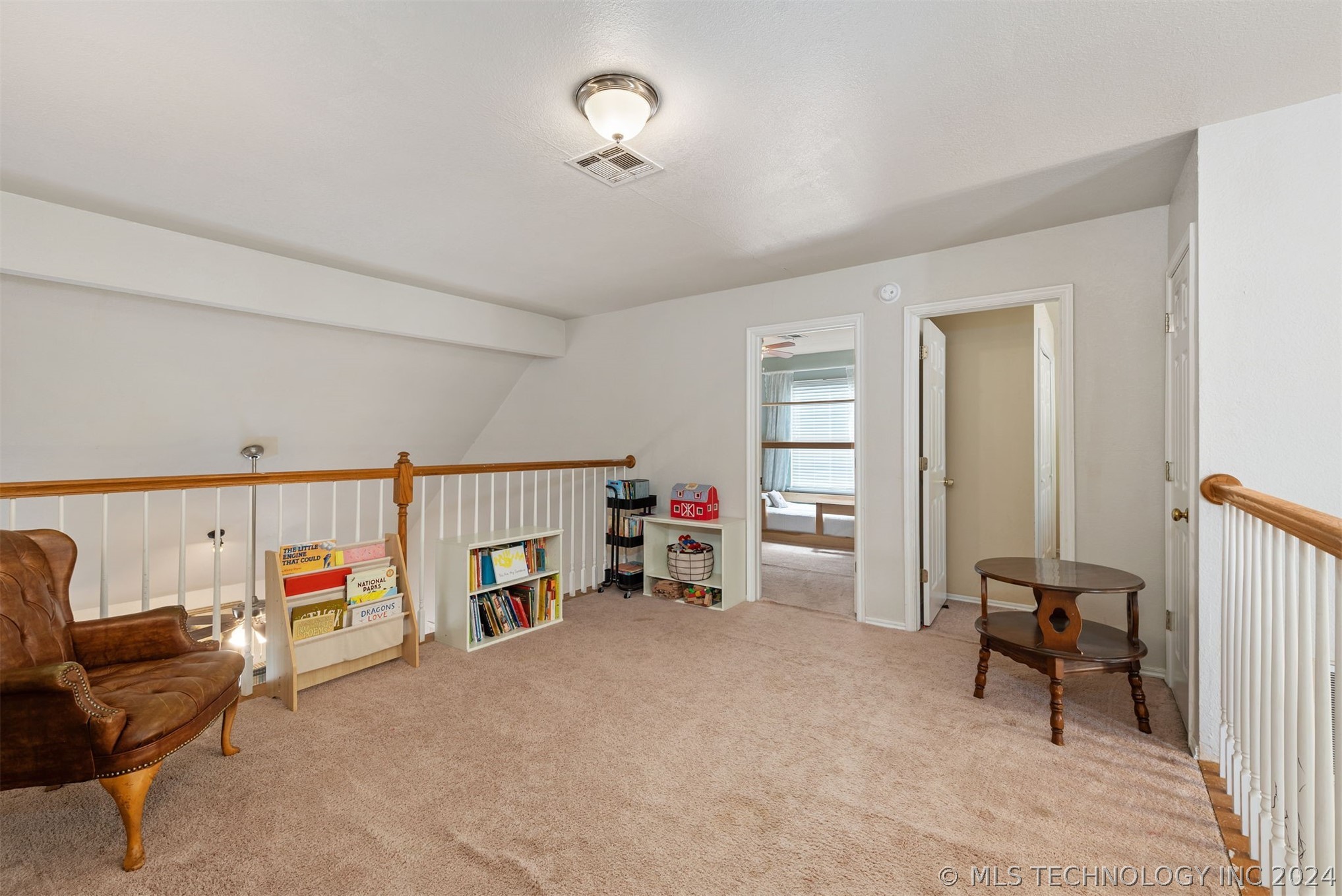 4505 W Urbana Court