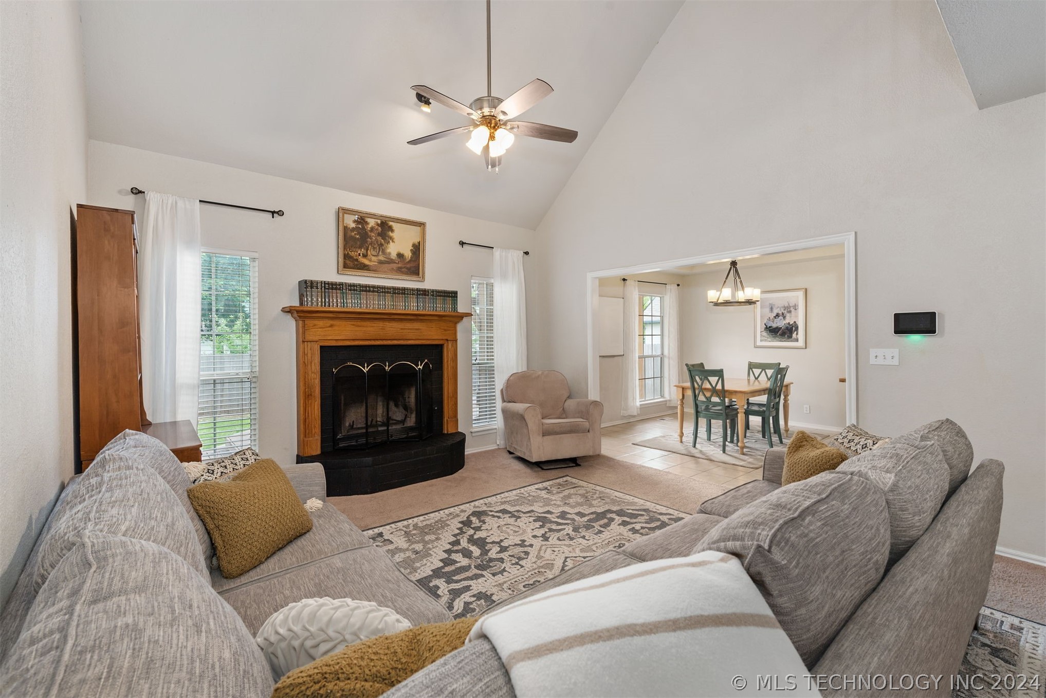 4505 W Urbana Court