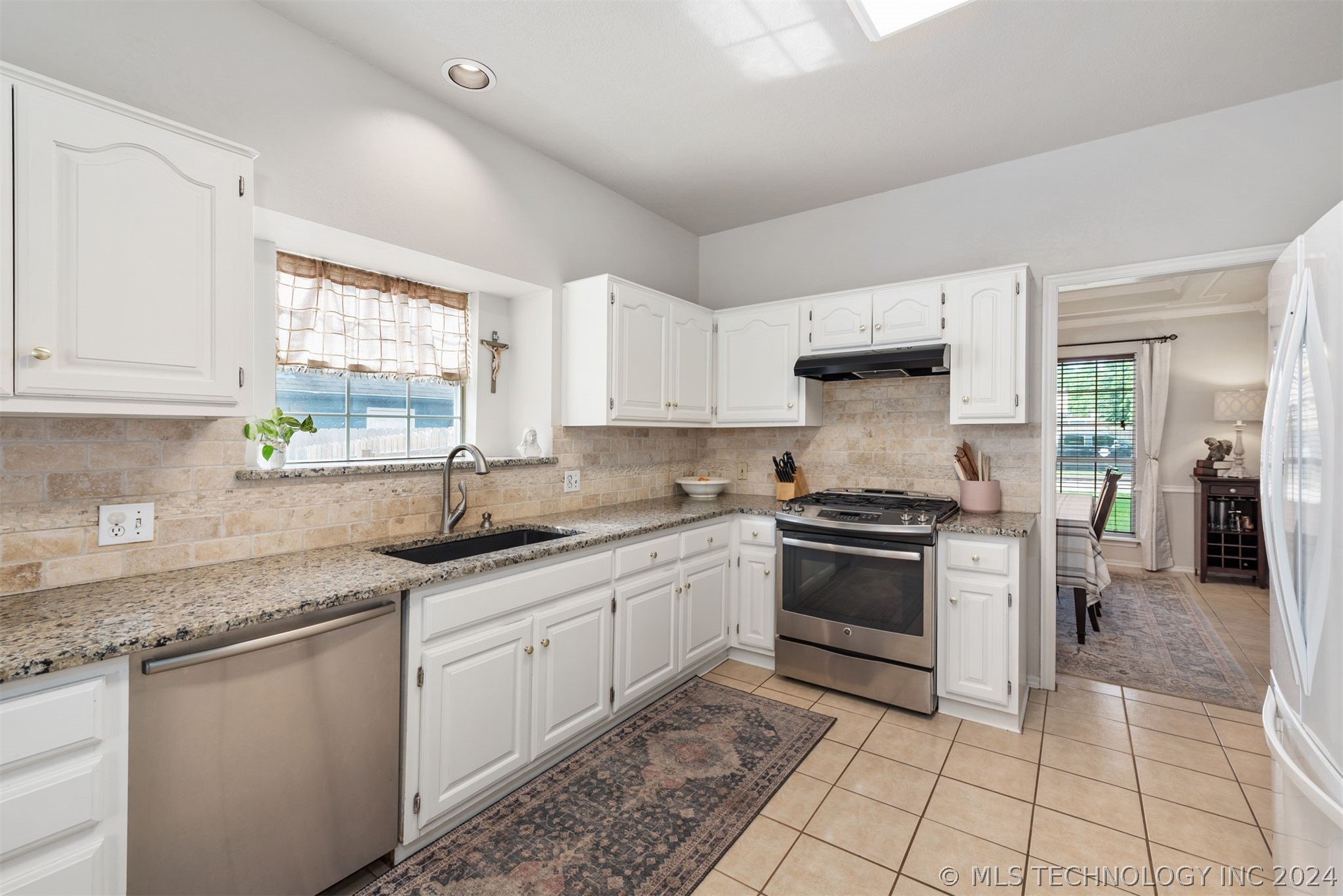 4505 W Urbana Court