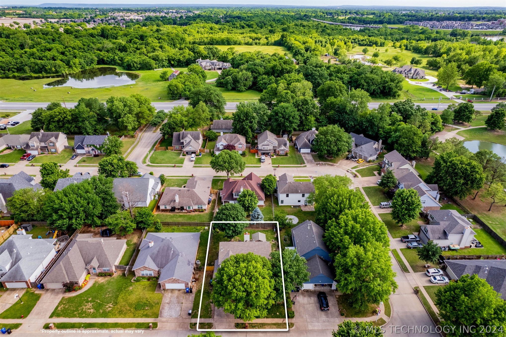 4505 W Urbana Court