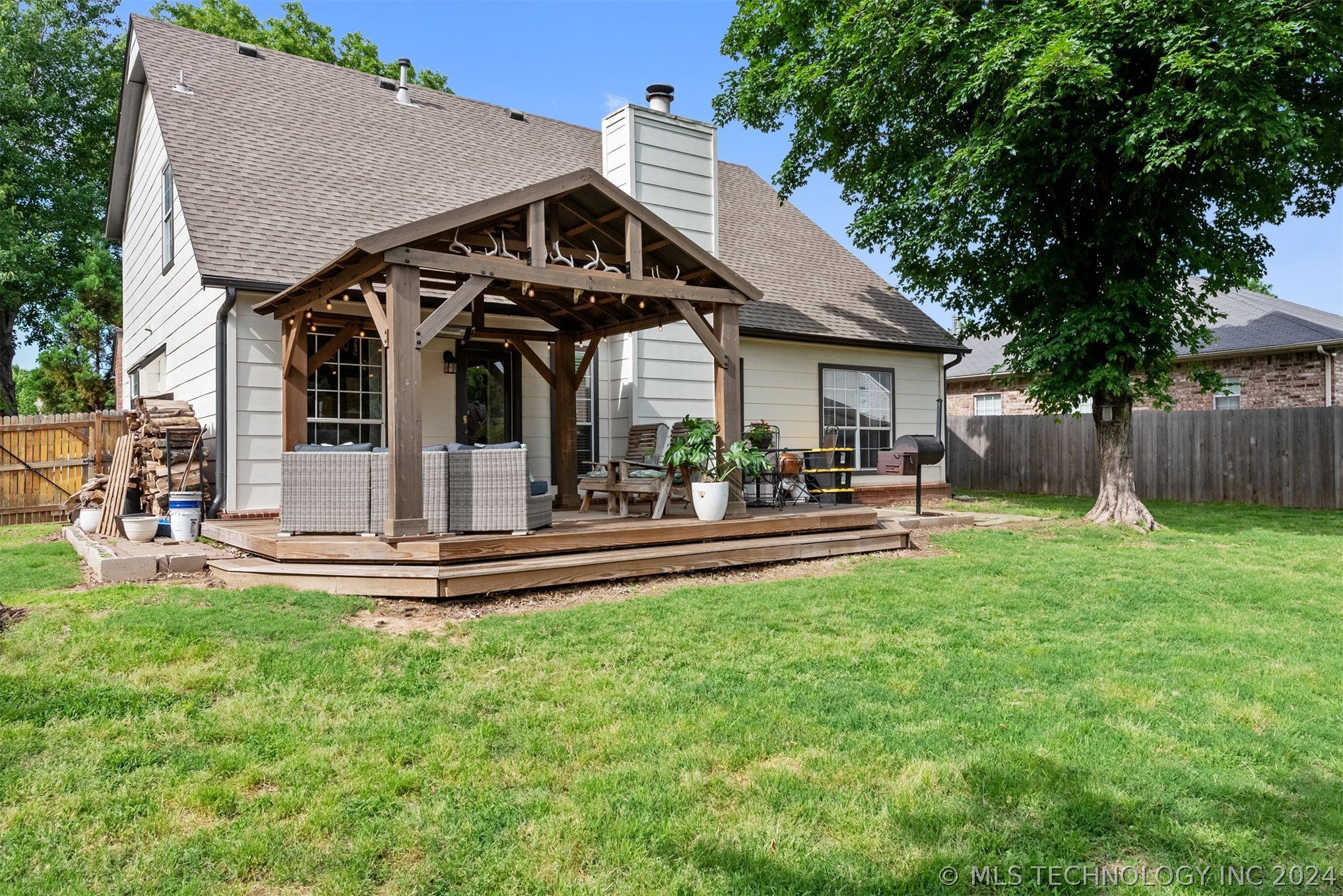 4505 W Urbana Court