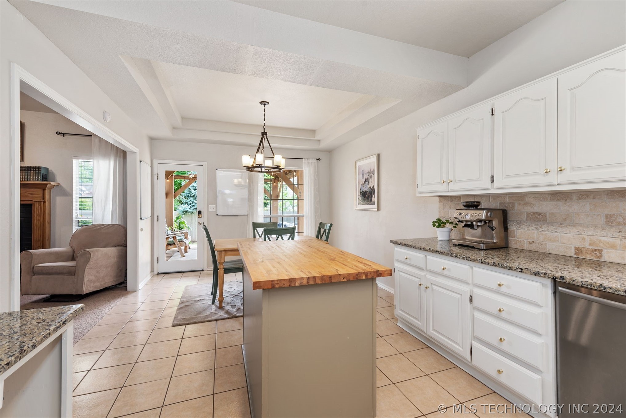 4505 W Urbana Court