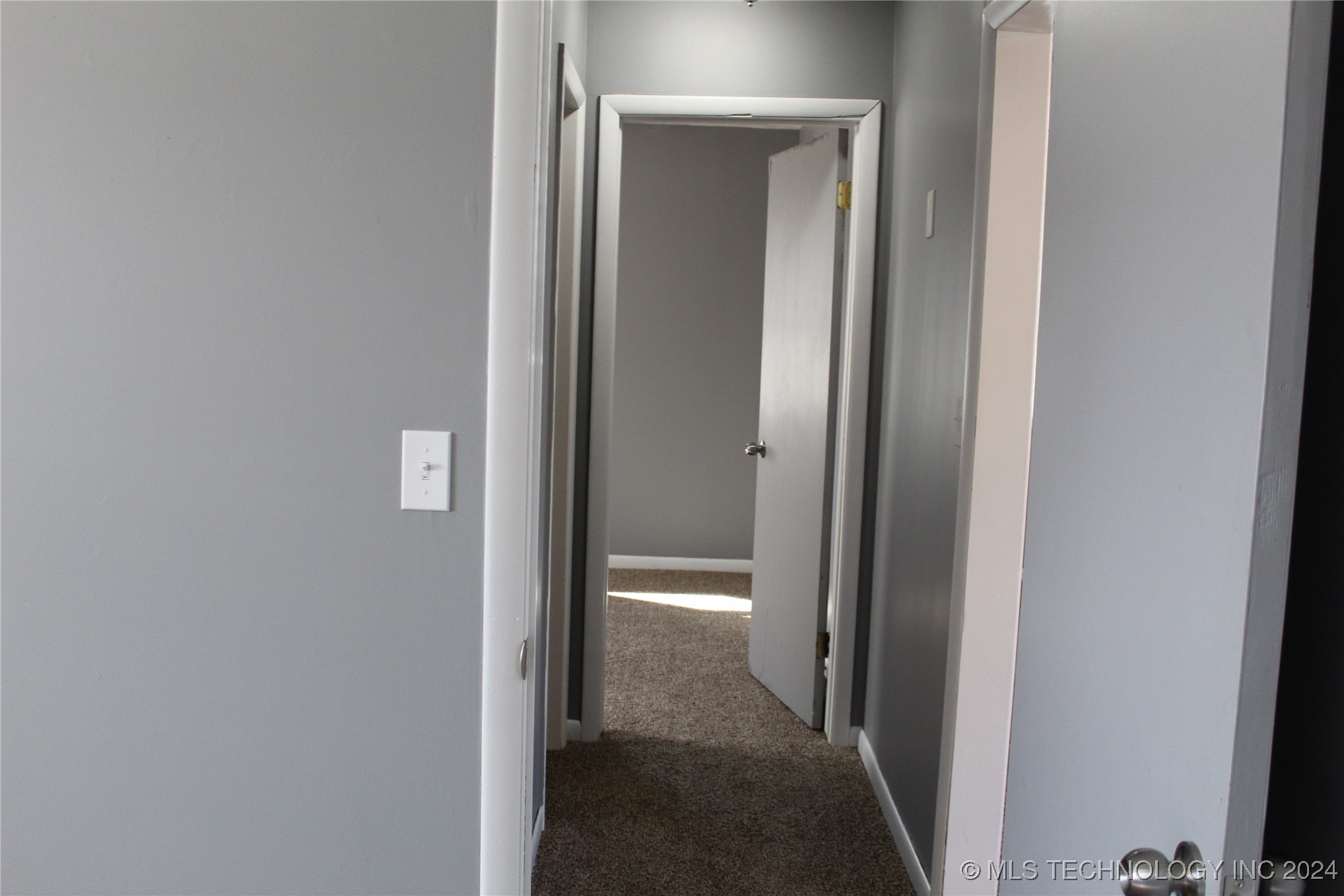 810 E 9th Street