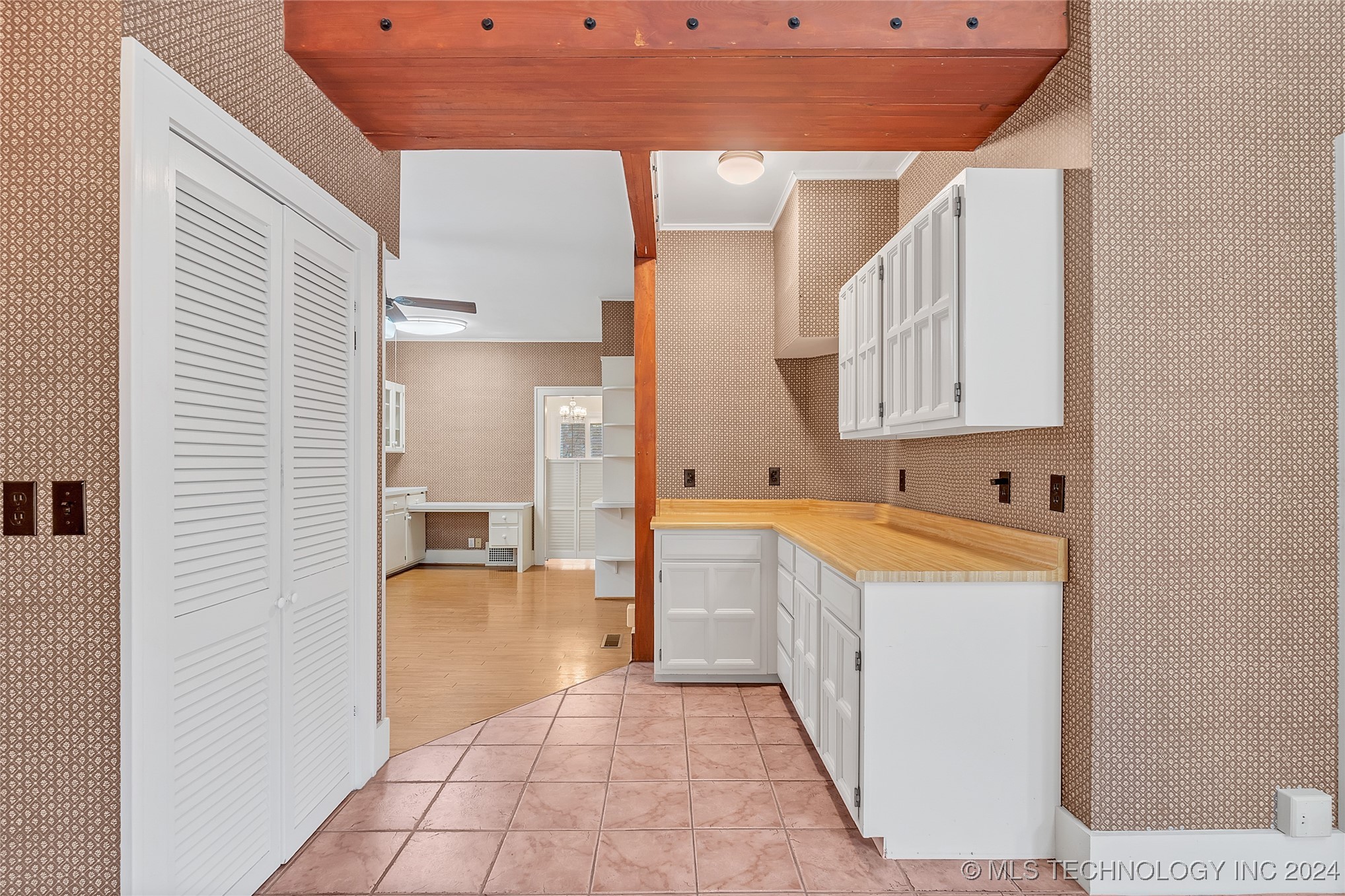 232 Sunset Drive