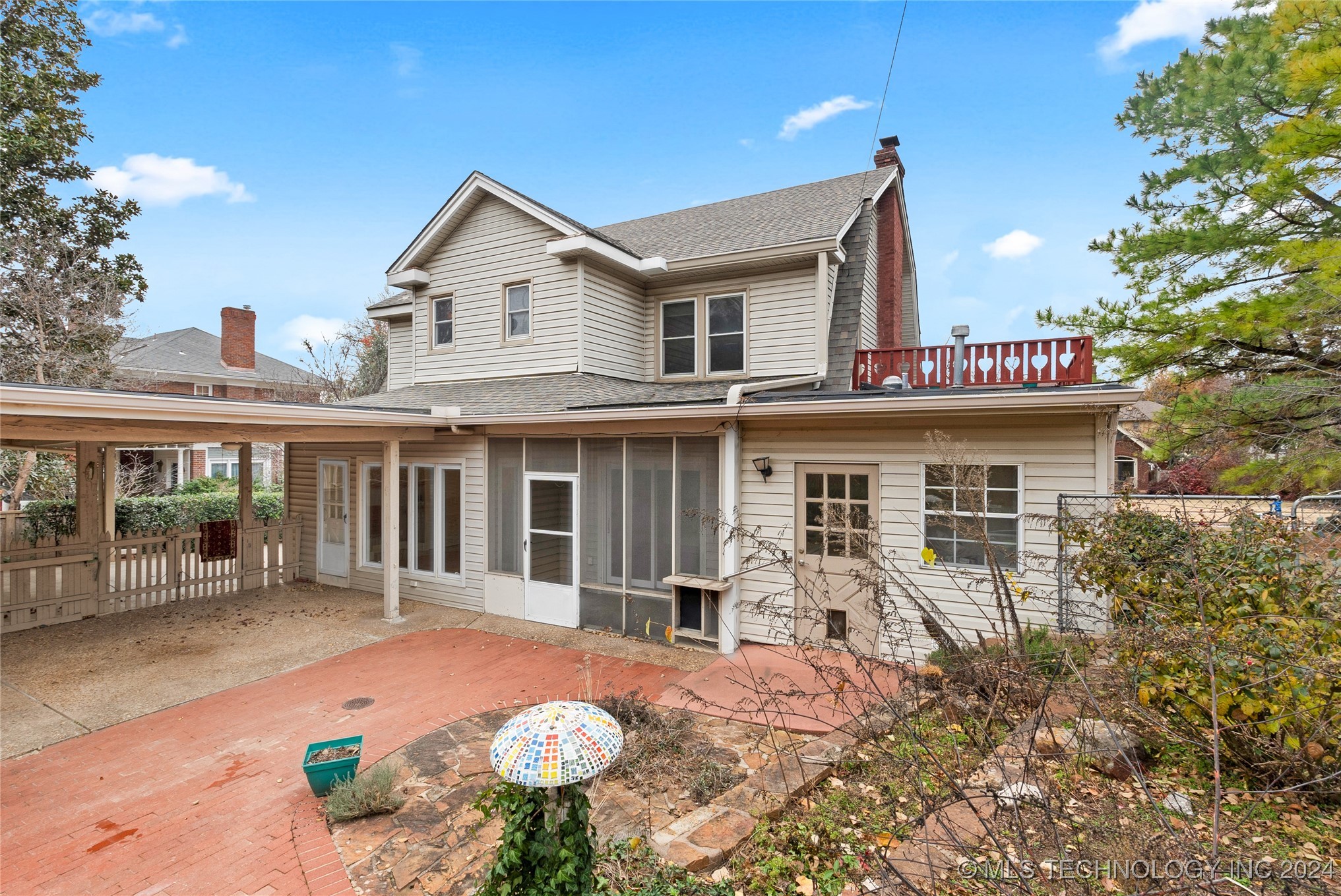 232 Sunset Drive