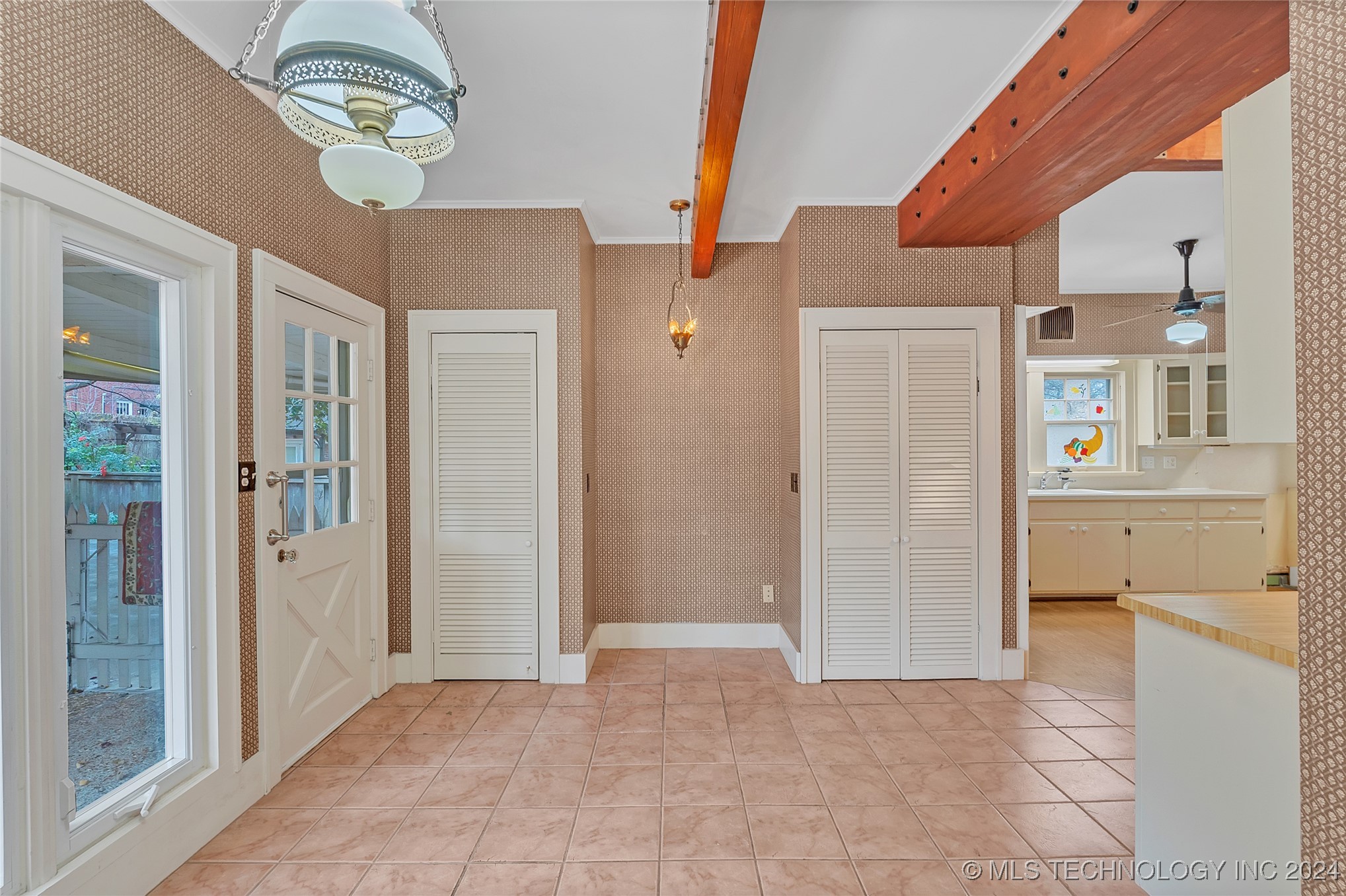 232 Sunset Drive