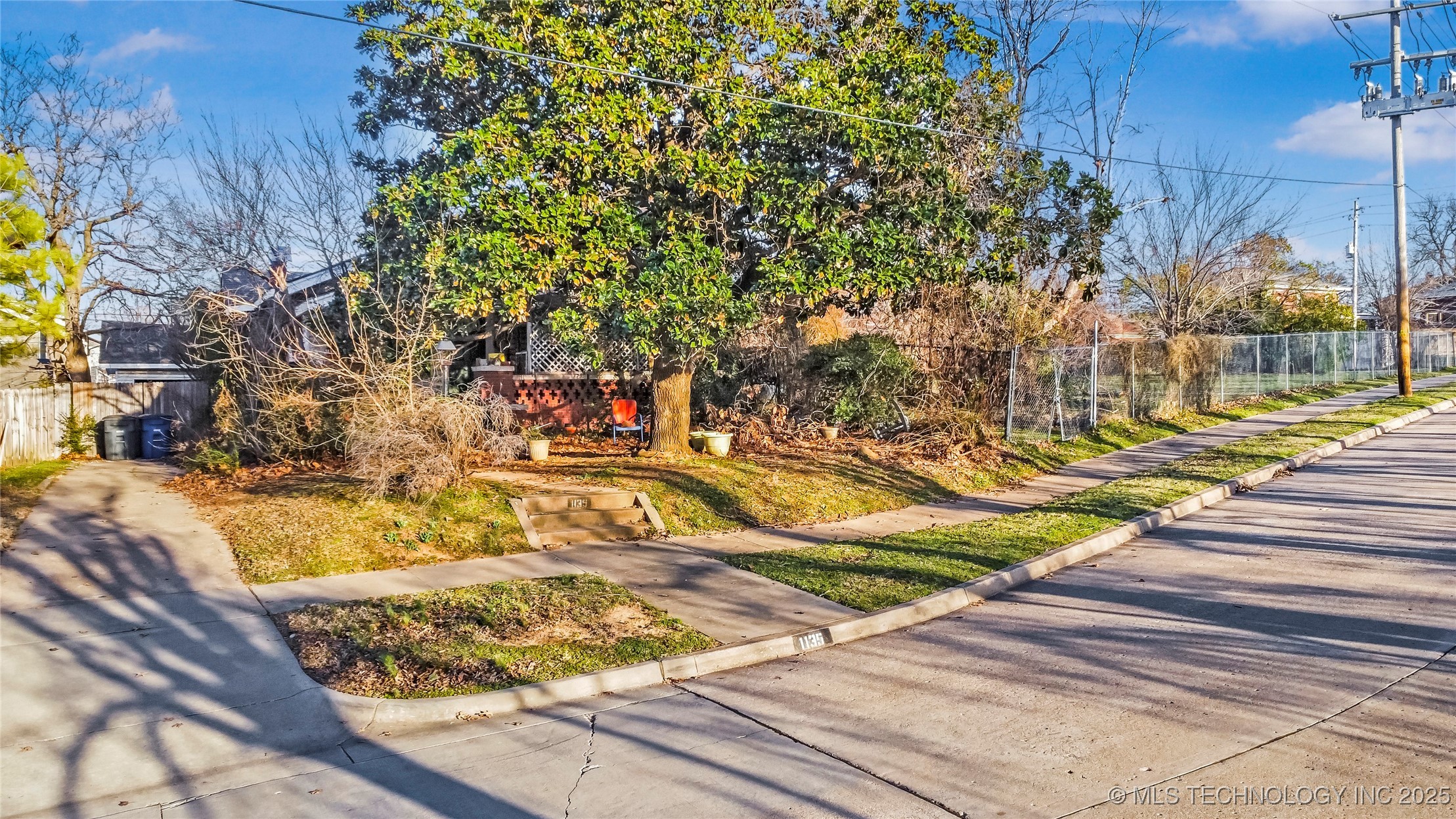 1135 S Norfolk Avenue