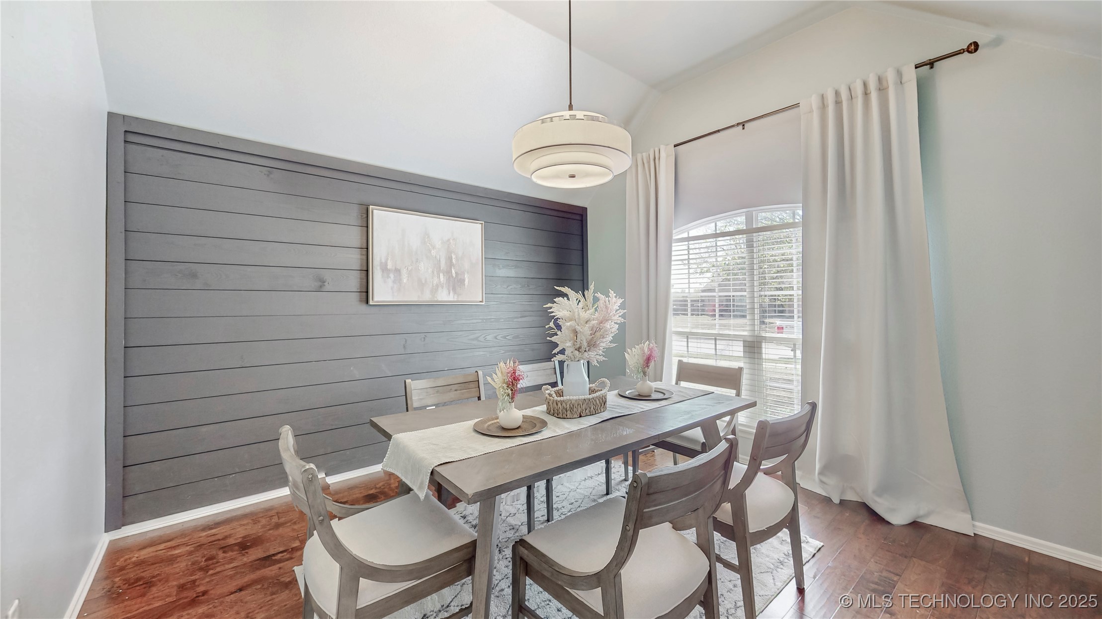 413 W 120th Place