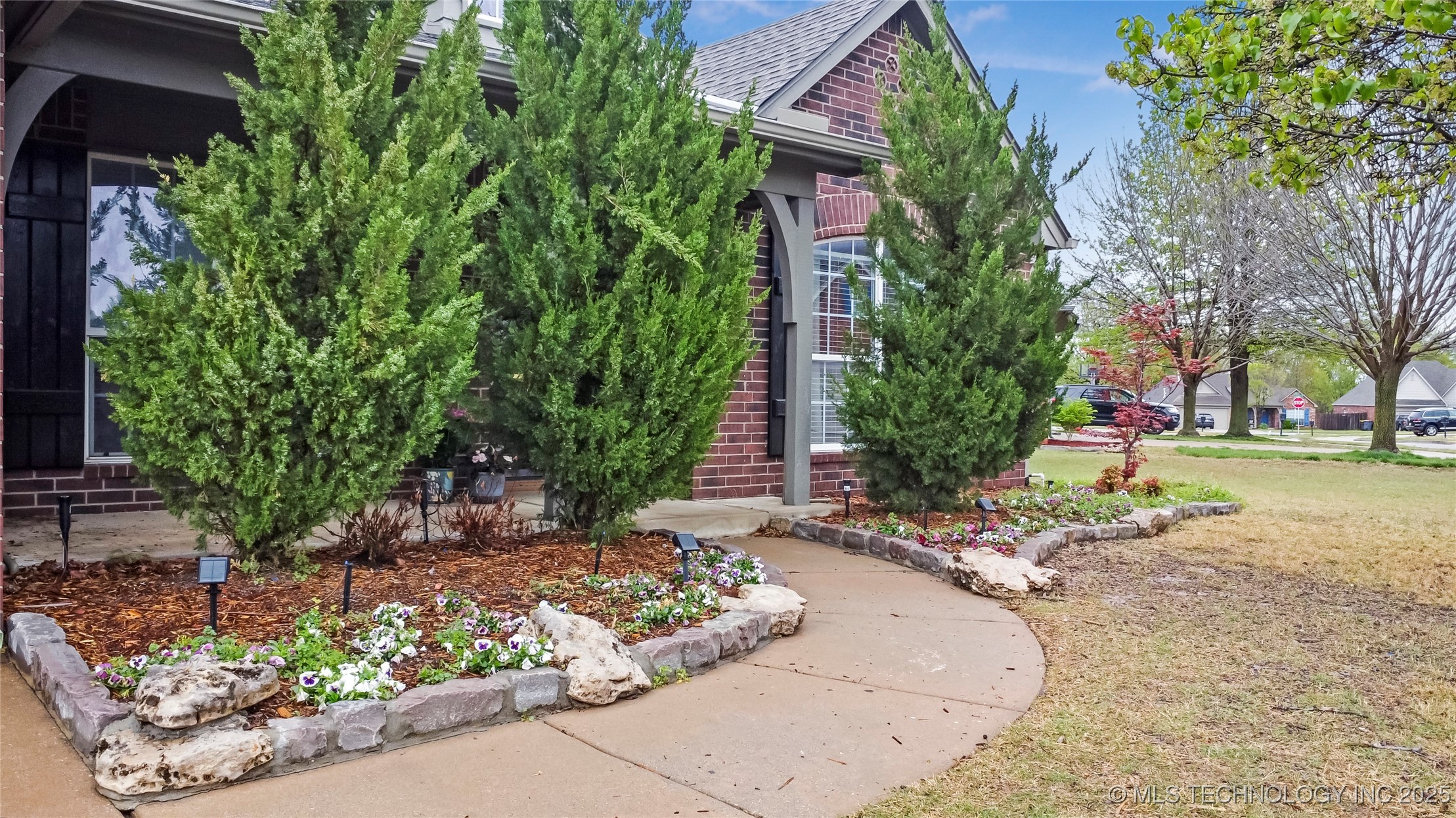 413 W 120th Place