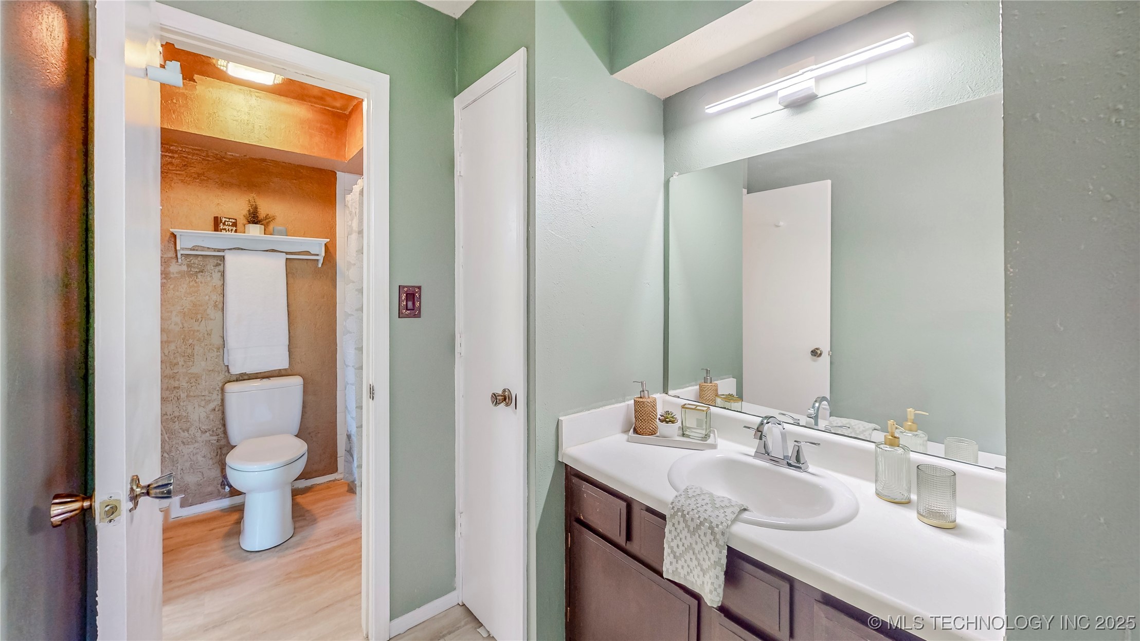 6365 S 80th Avenue A