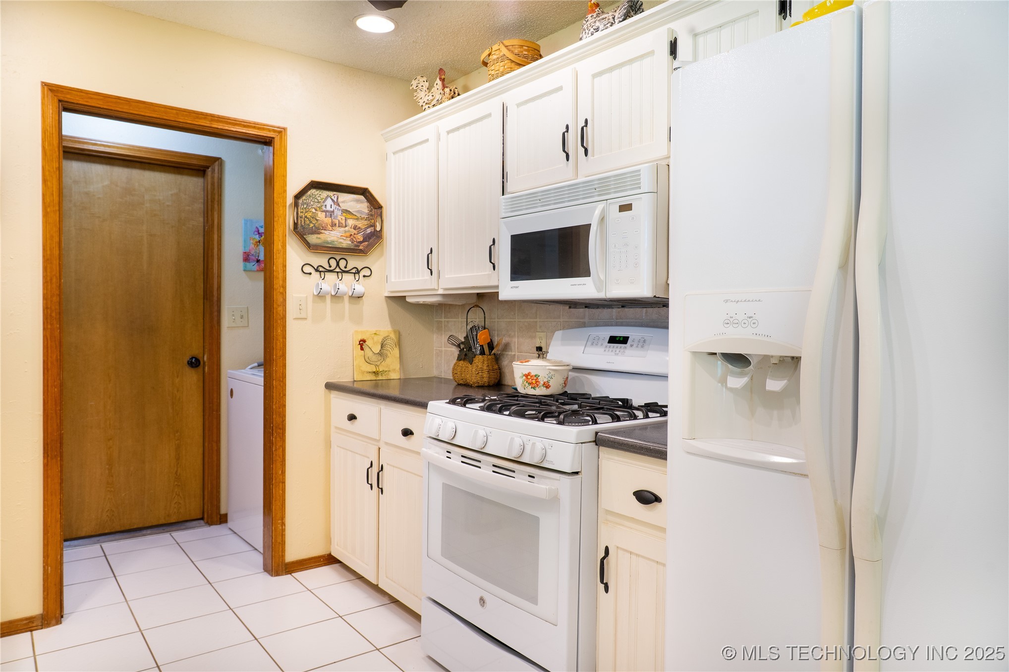 15919 E 79TH N Street