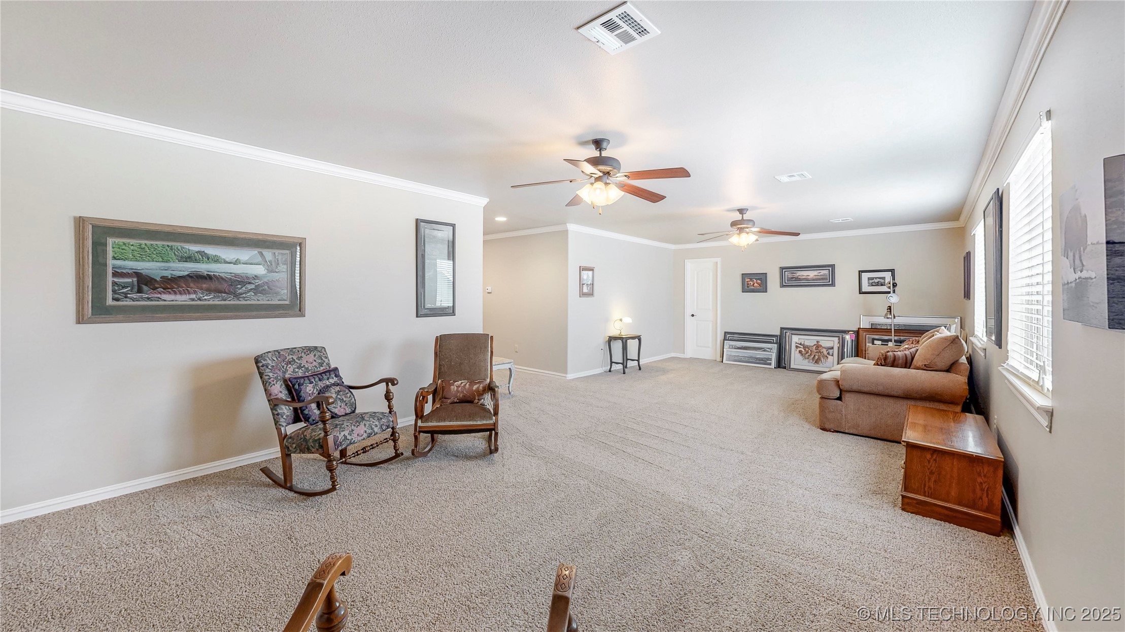 215 E 128th Street S