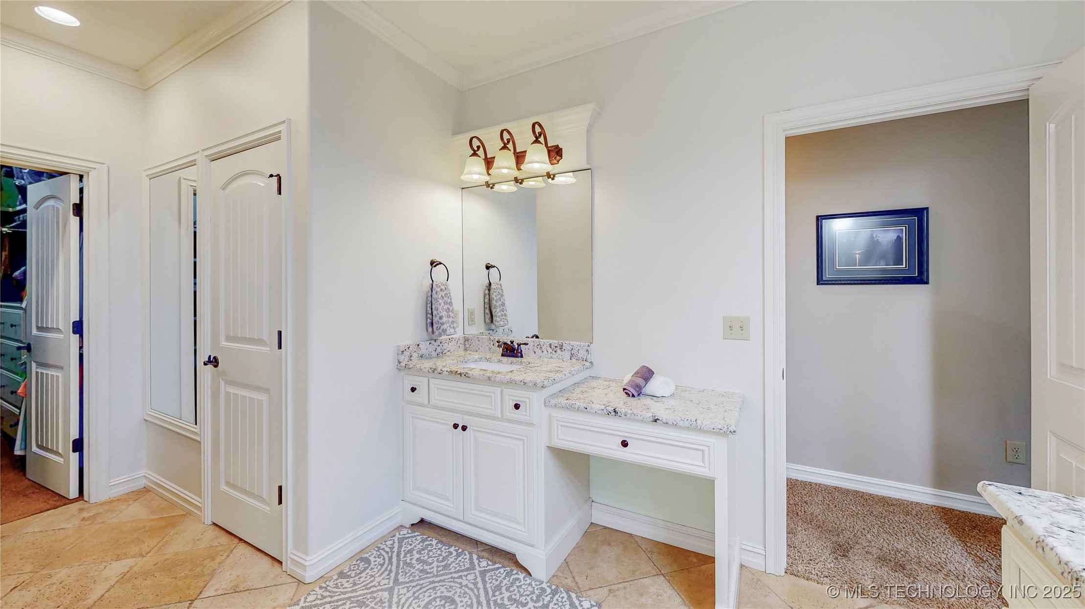 215 E 128th Street S