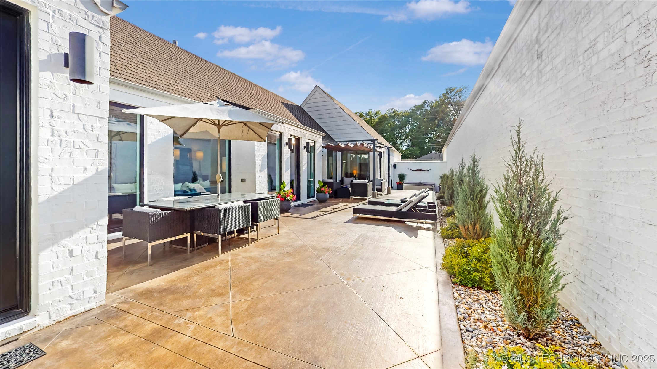 1412 S Cheyenne Avenue