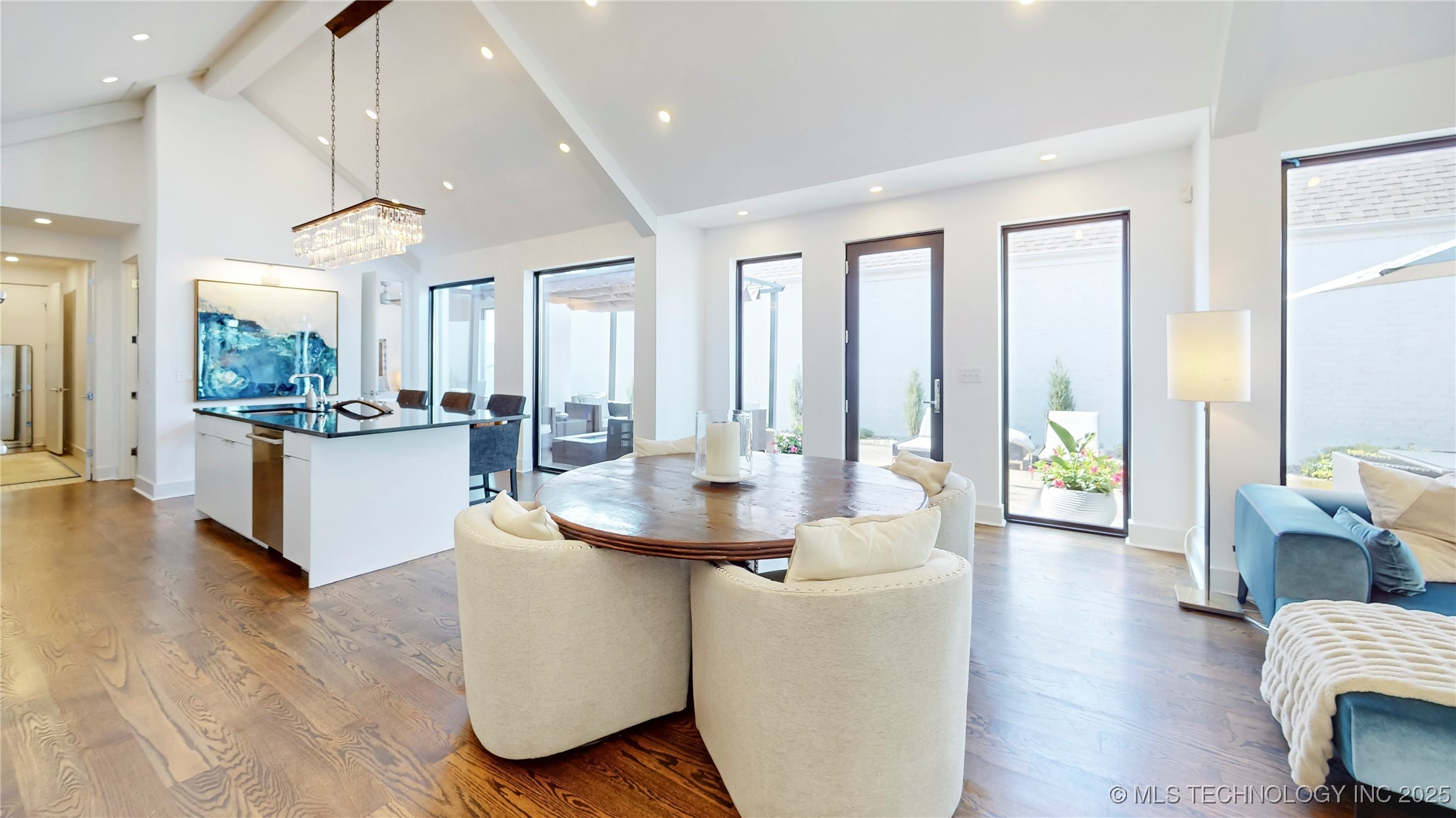 1412 S Cheyenne Avenue