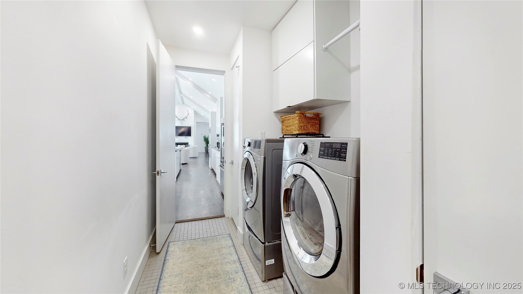 1412 S Cheyenne Avenue