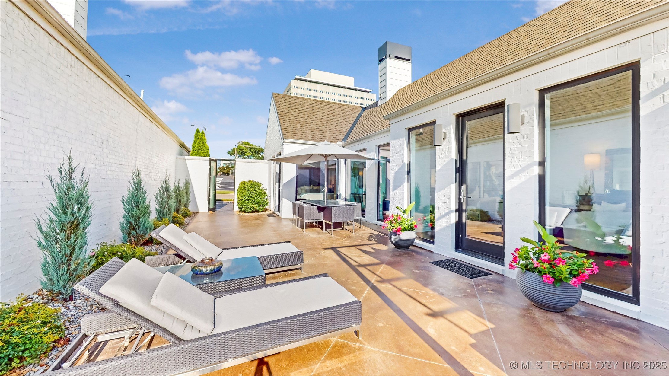 1412 S Cheyenne Avenue