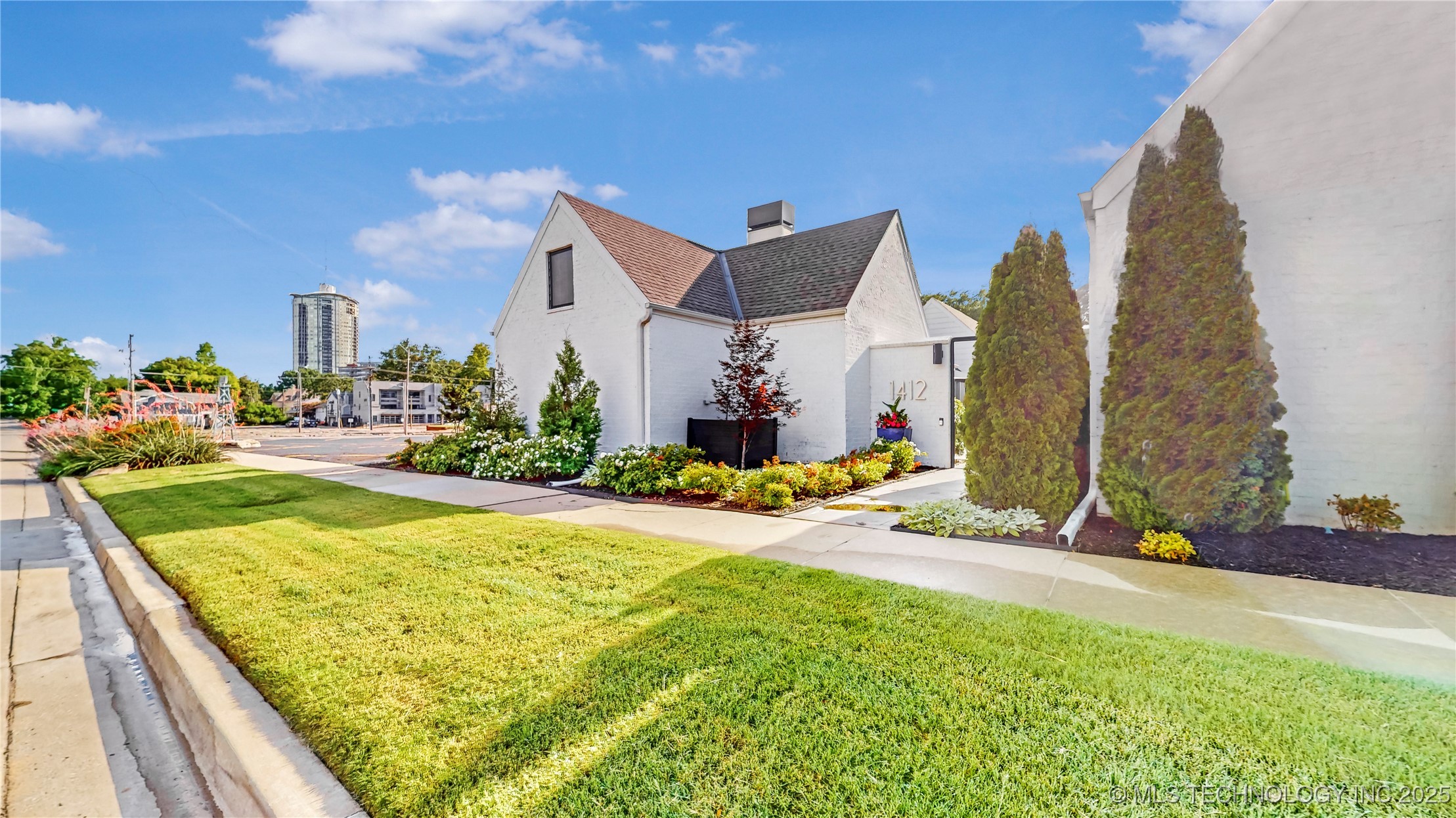 1412 S Cheyenne Avenue