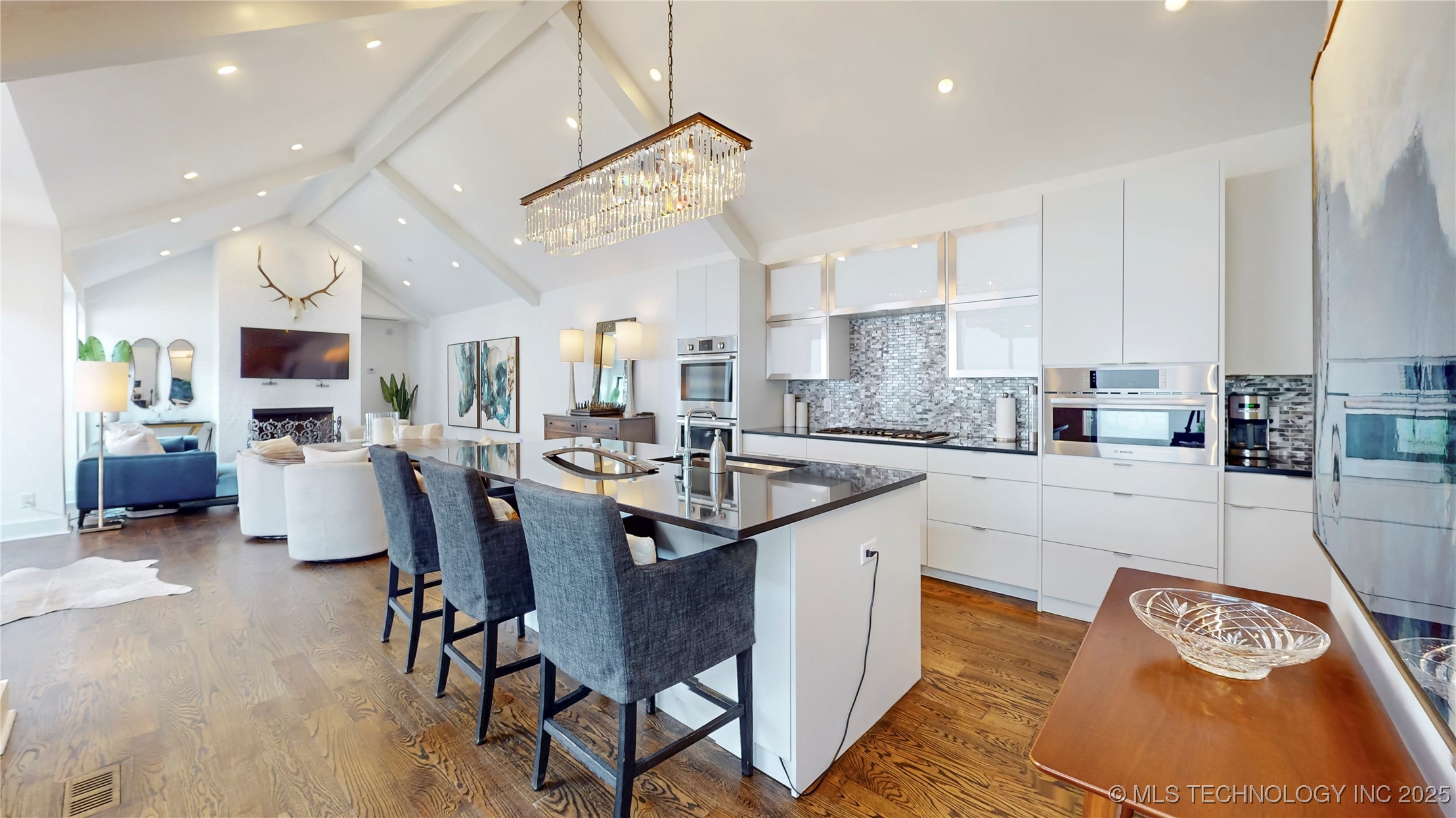 1412 S Cheyenne Avenue